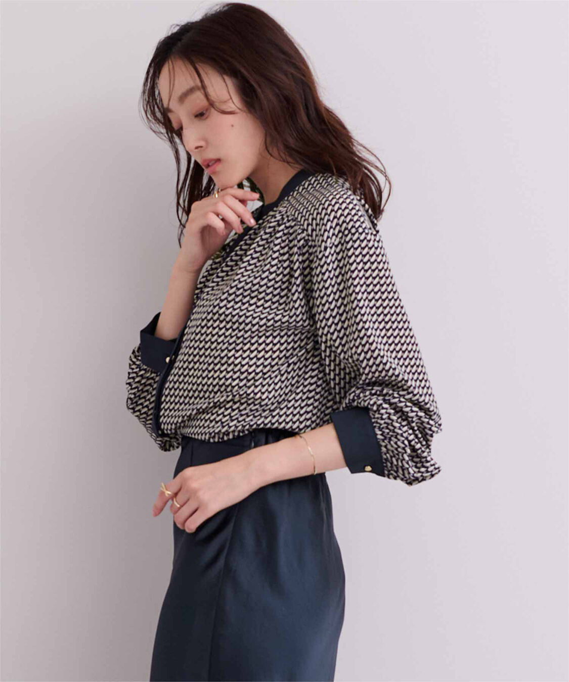 ur's「ジオメトリックバンドカラーブラウス」|シャツ・ブラウス|