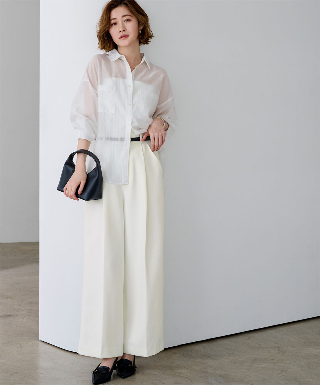 ur's「美シルエットワンタックワイドパンツ」|スラックス|