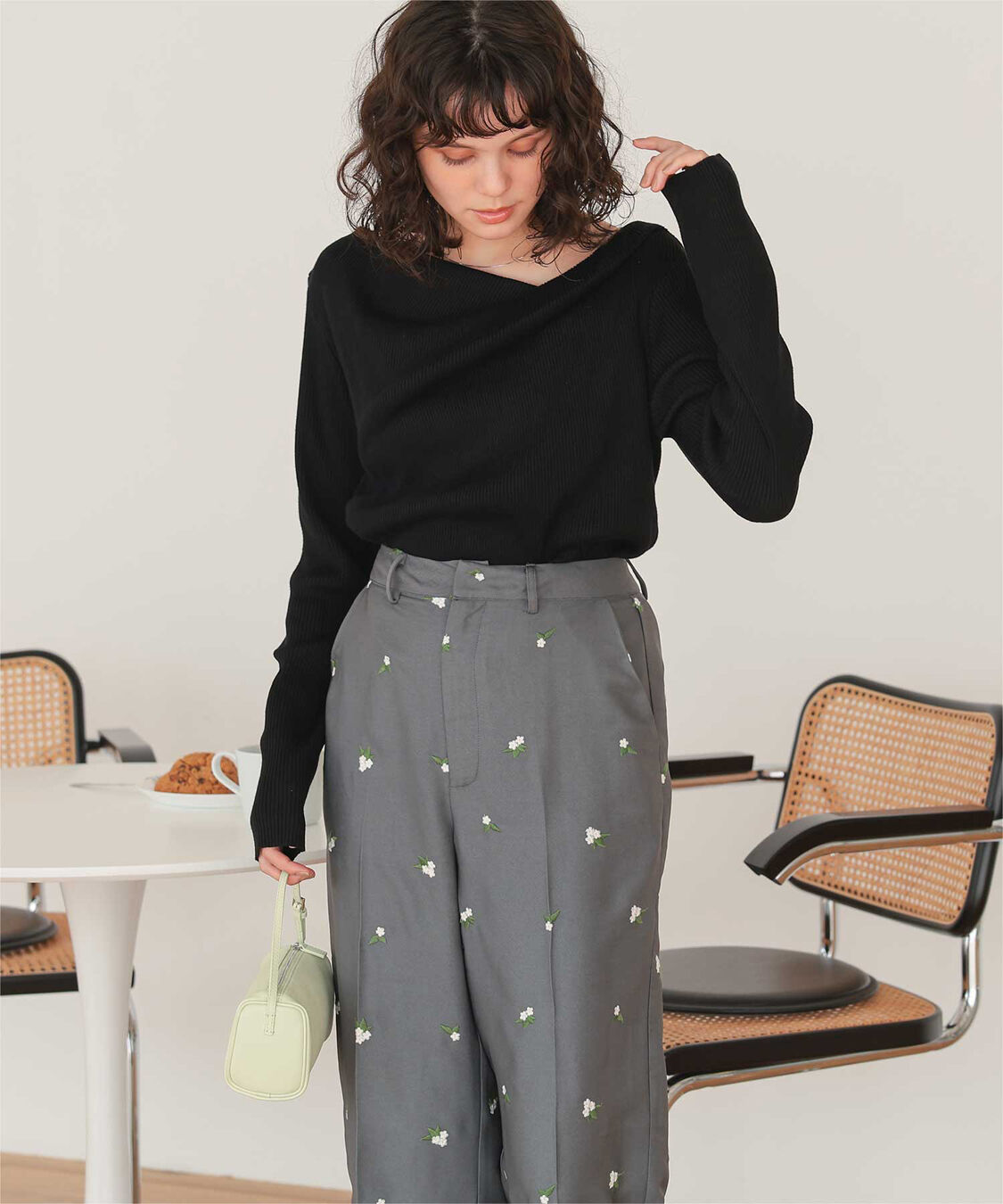 titivate「オフショルダーリブニットトップス」|ニット・セーター|