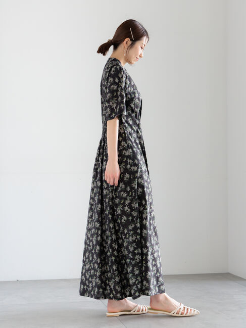 Te chichi「【LIBERTY FABRICS】ウエストタックワンピース」|ワンピース|