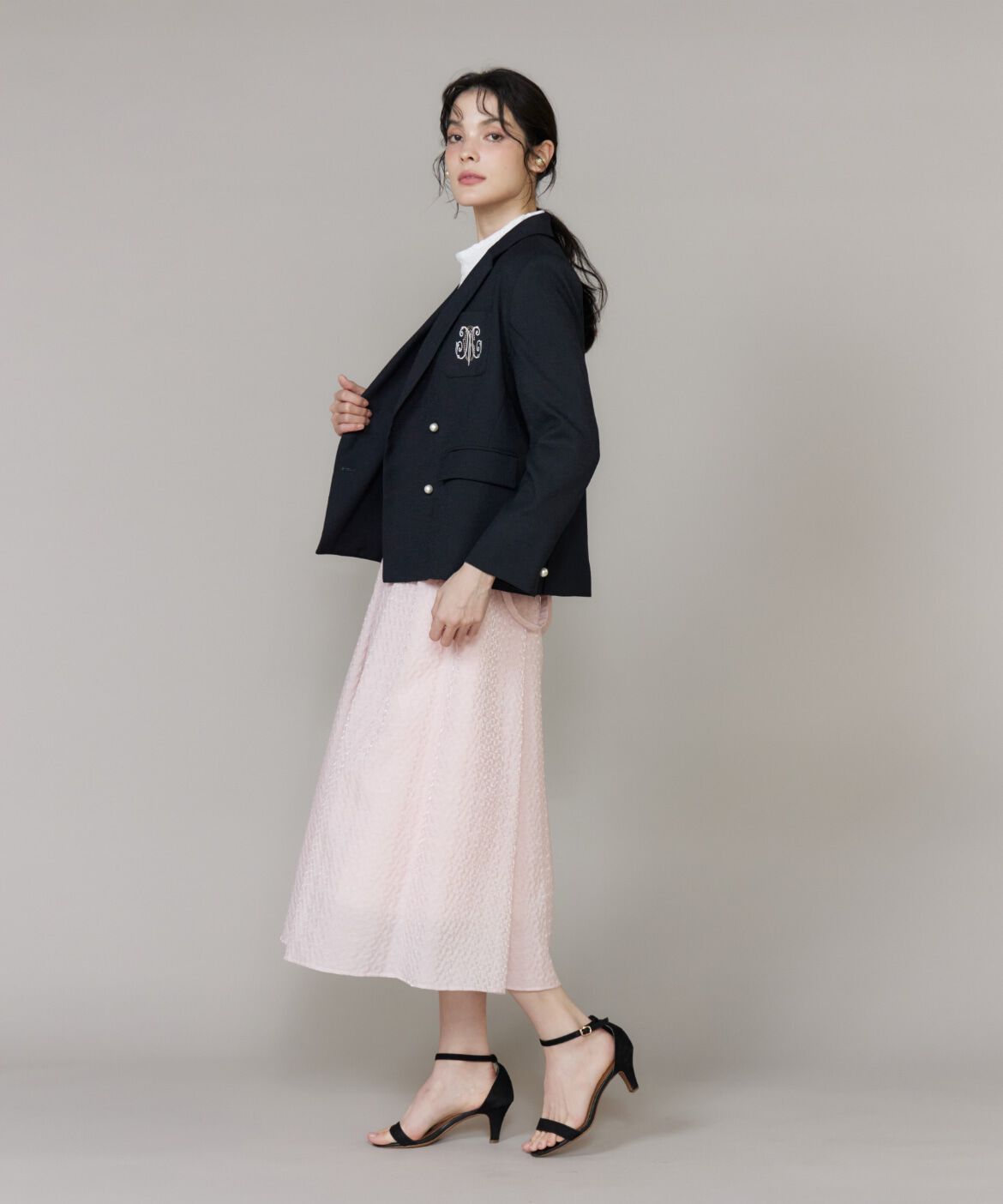 Maglie le cassetto「《大きいサイズ》ロゴ刺繍パール釦ジャケット《M Maglie le cassetto》」|その他|