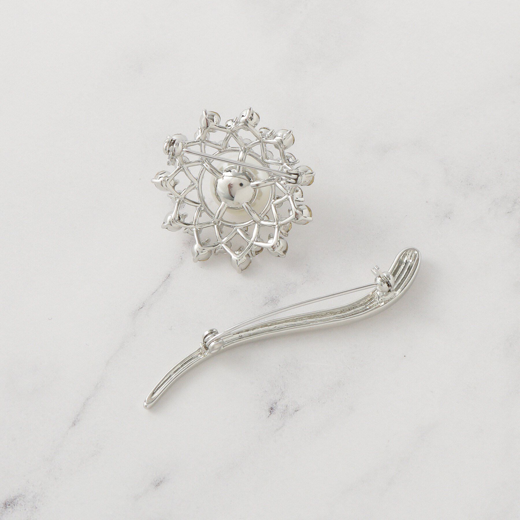 UNTITLED「【セレモニー対応】ビジューブローチセット」|ブローチ・コサージュ|