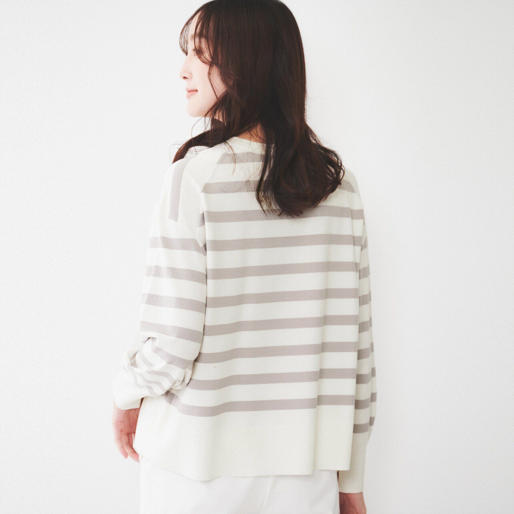 UNTITLED「【洗える/オンオフ使える】袖リブスリットストレッチニット」|ニット・セーター|