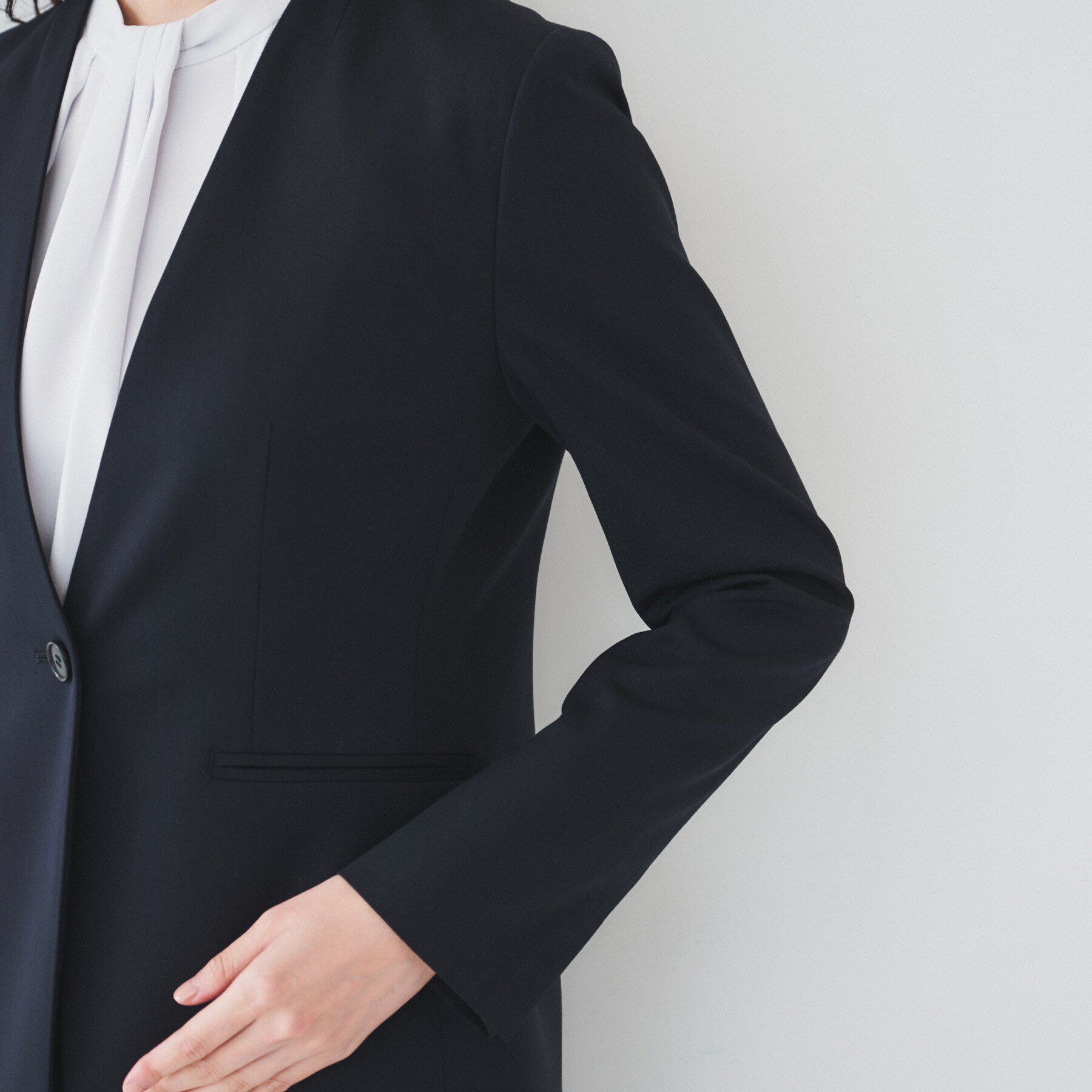 UNTITLED「レジェールギャバ 背抜きカラーレスジャケット」|ノーカラージャケット|