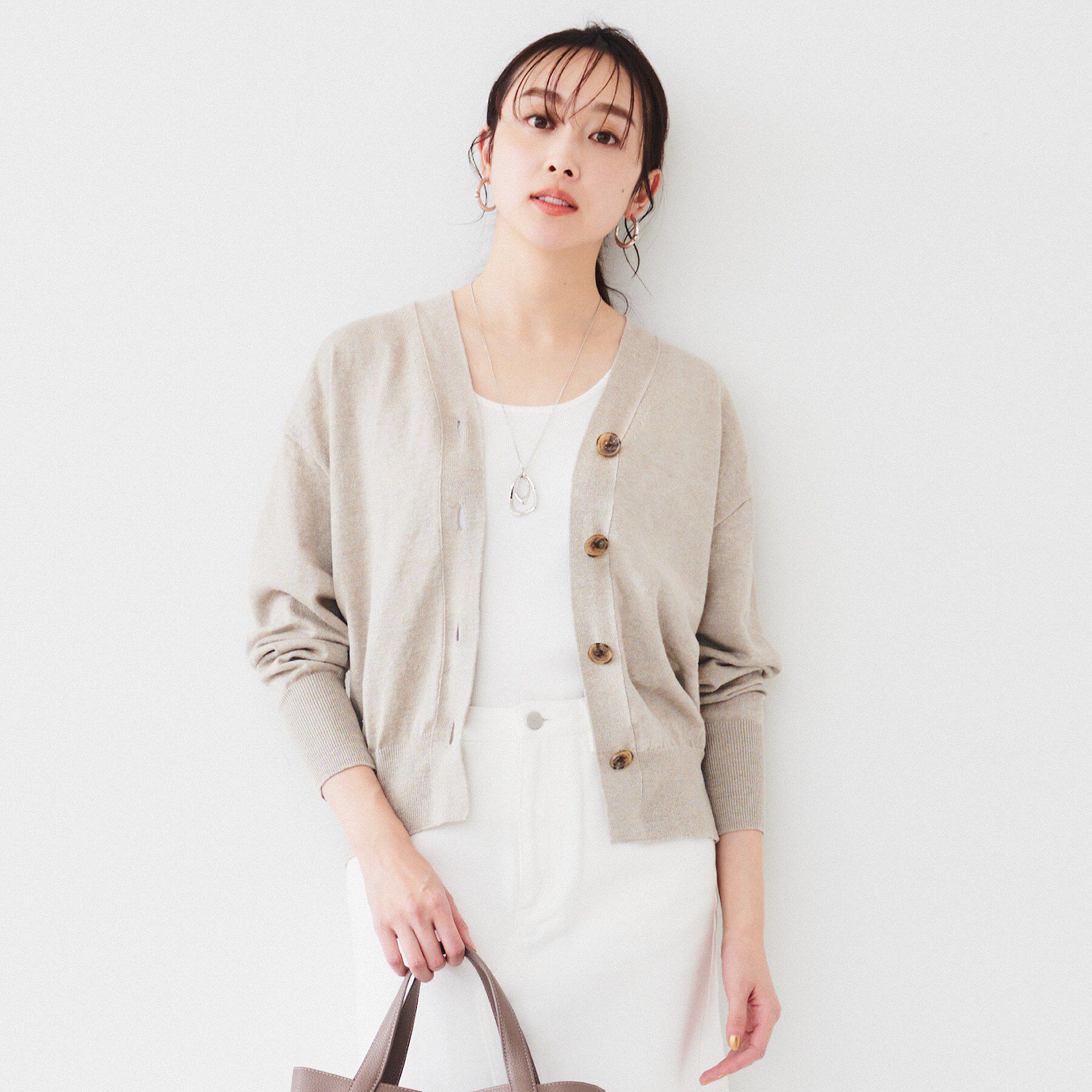 UNTITLED「【アンサンブル可能/手洗い可】リネン混ベーシックカーディガン」|カーディガン|