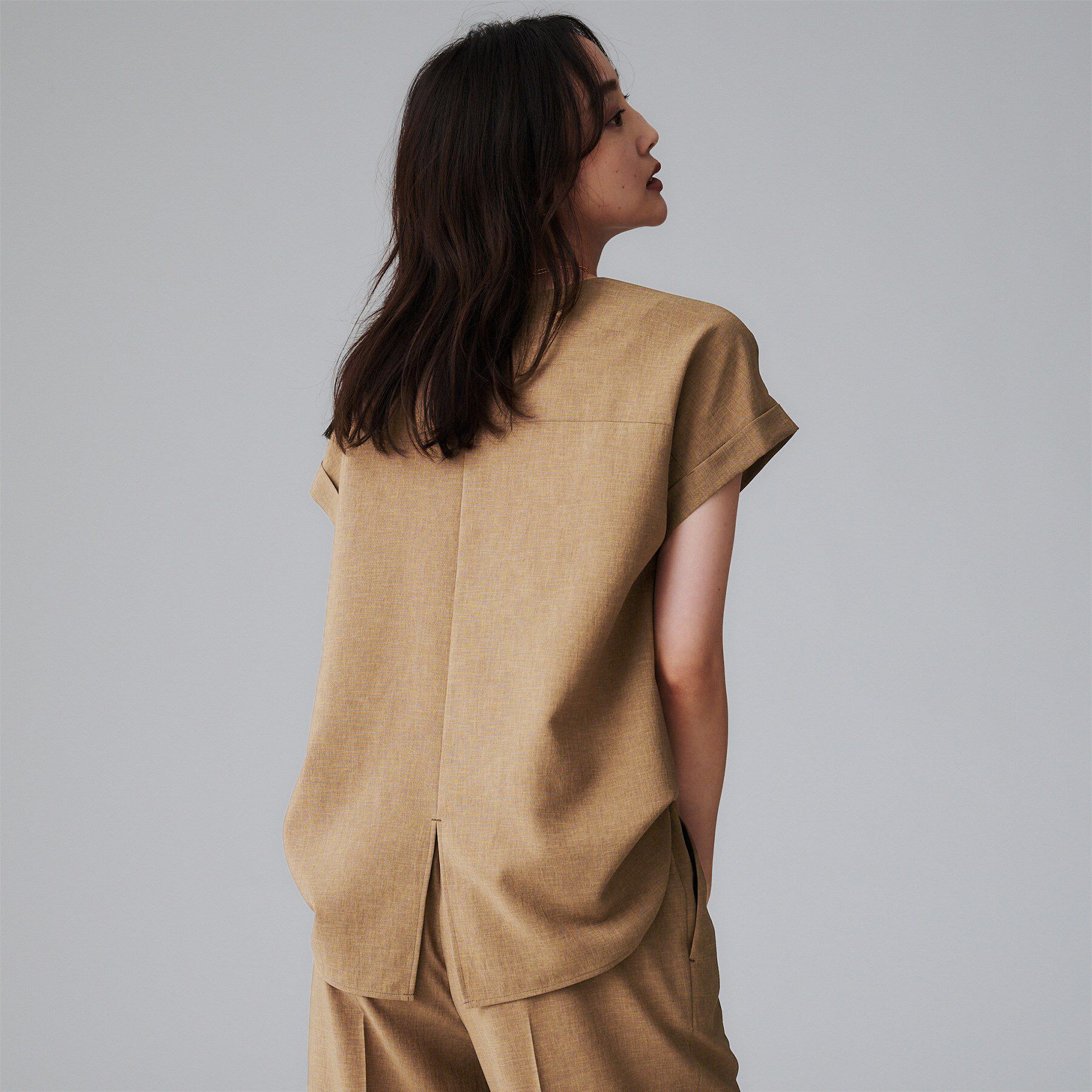 UNTITLED「【セットアップ可/はっ水/通勤】リラククール 半袖ブラウス」|シャツ・ブラウス|