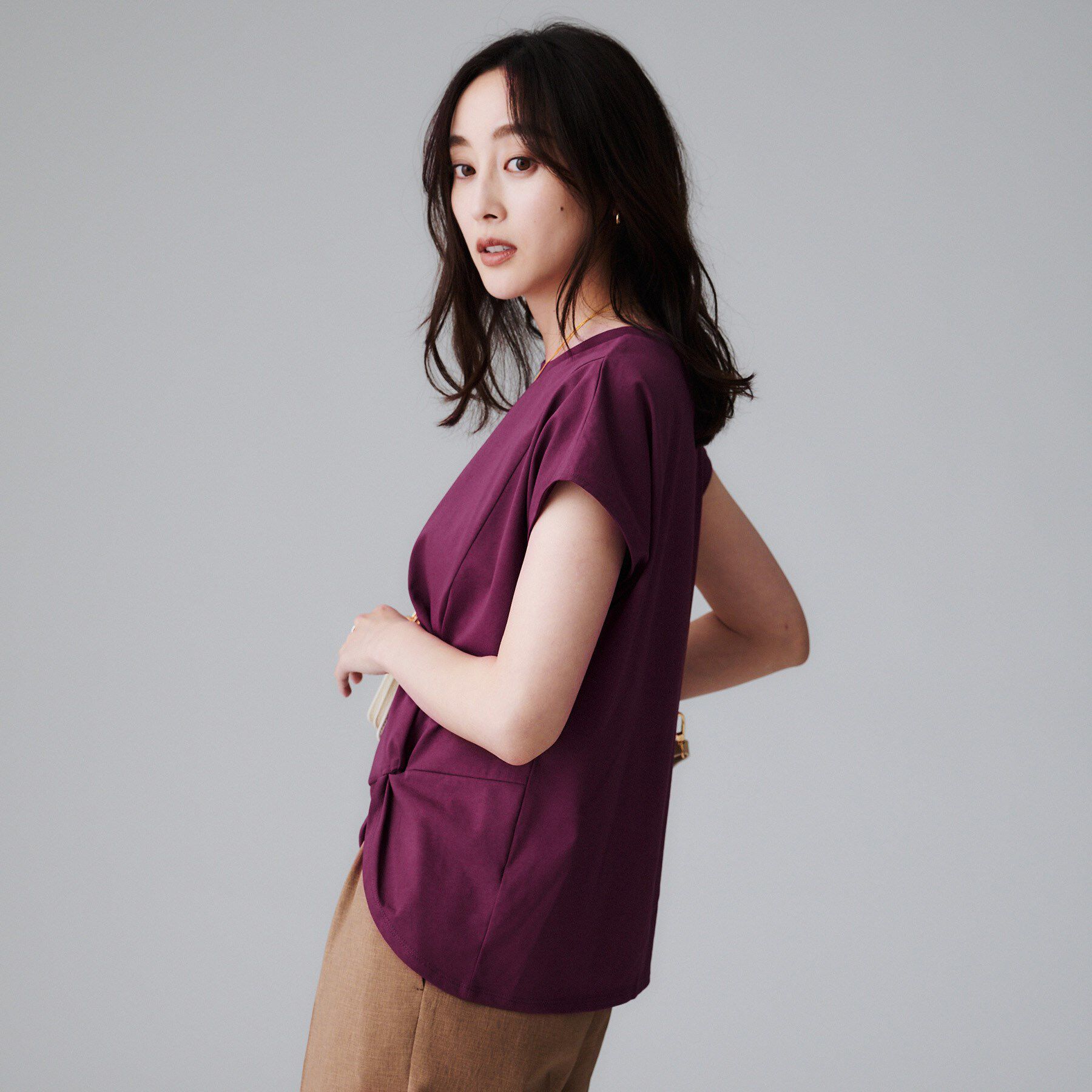 UNTITLED「【洗える/Tシャツ】ツイストプルオーバー」|Tシャツ・カットソー|