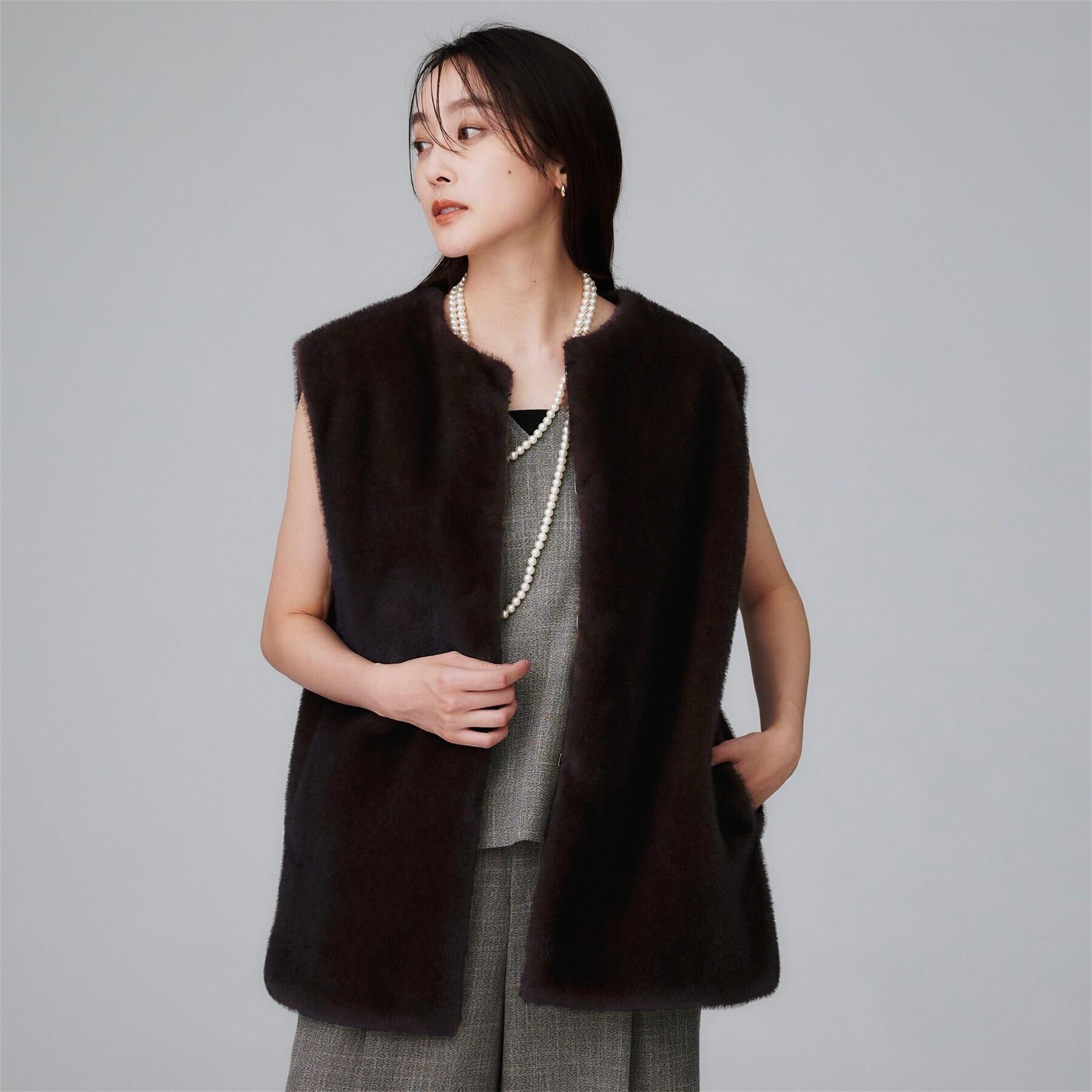 UNTITLED「【トレンド/ジレ】フェイクファーベスト」|ベスト・ジレ|