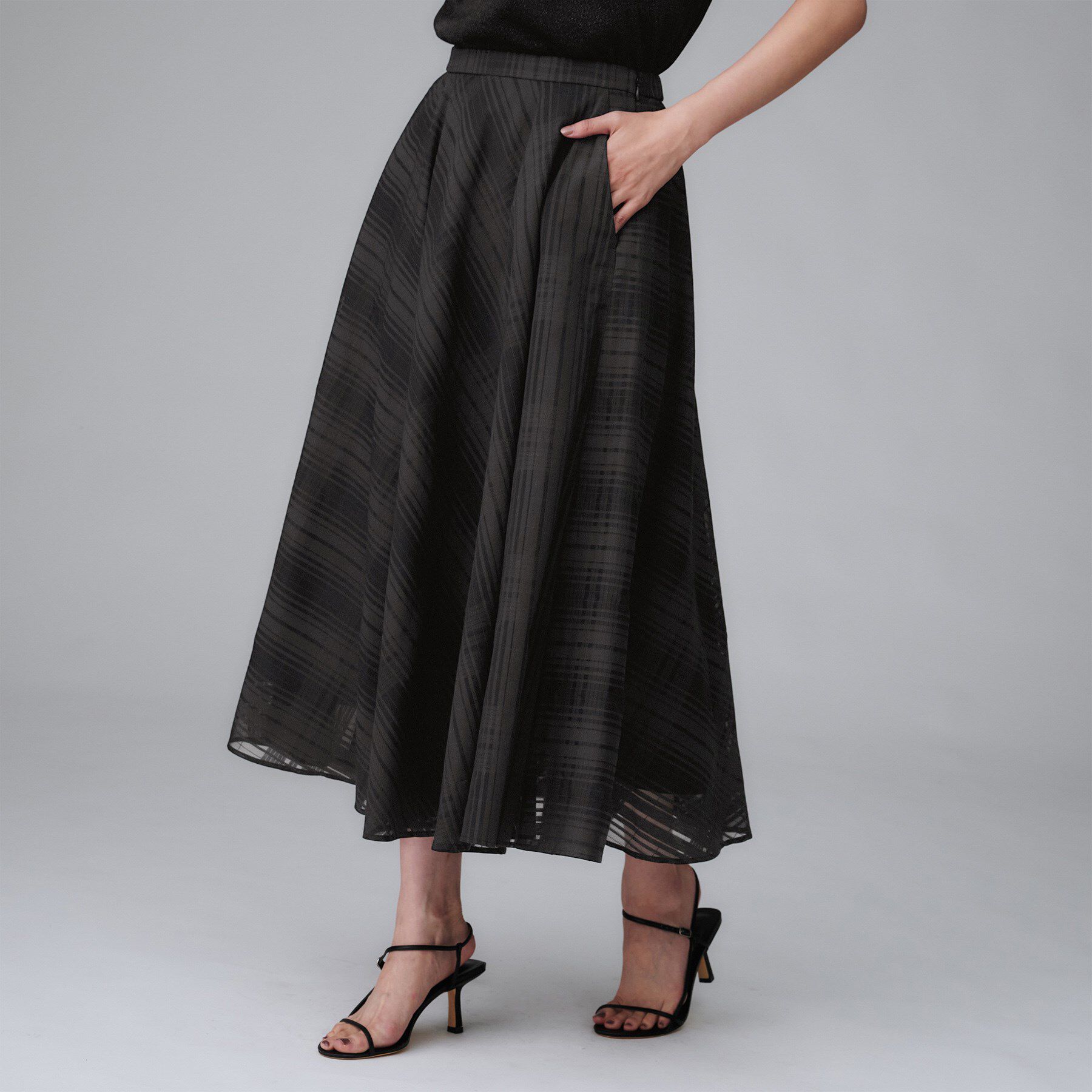 UNTITLED「【セットアップ可/後ろウエストゴム】シアーチェックスカート」|スカート|