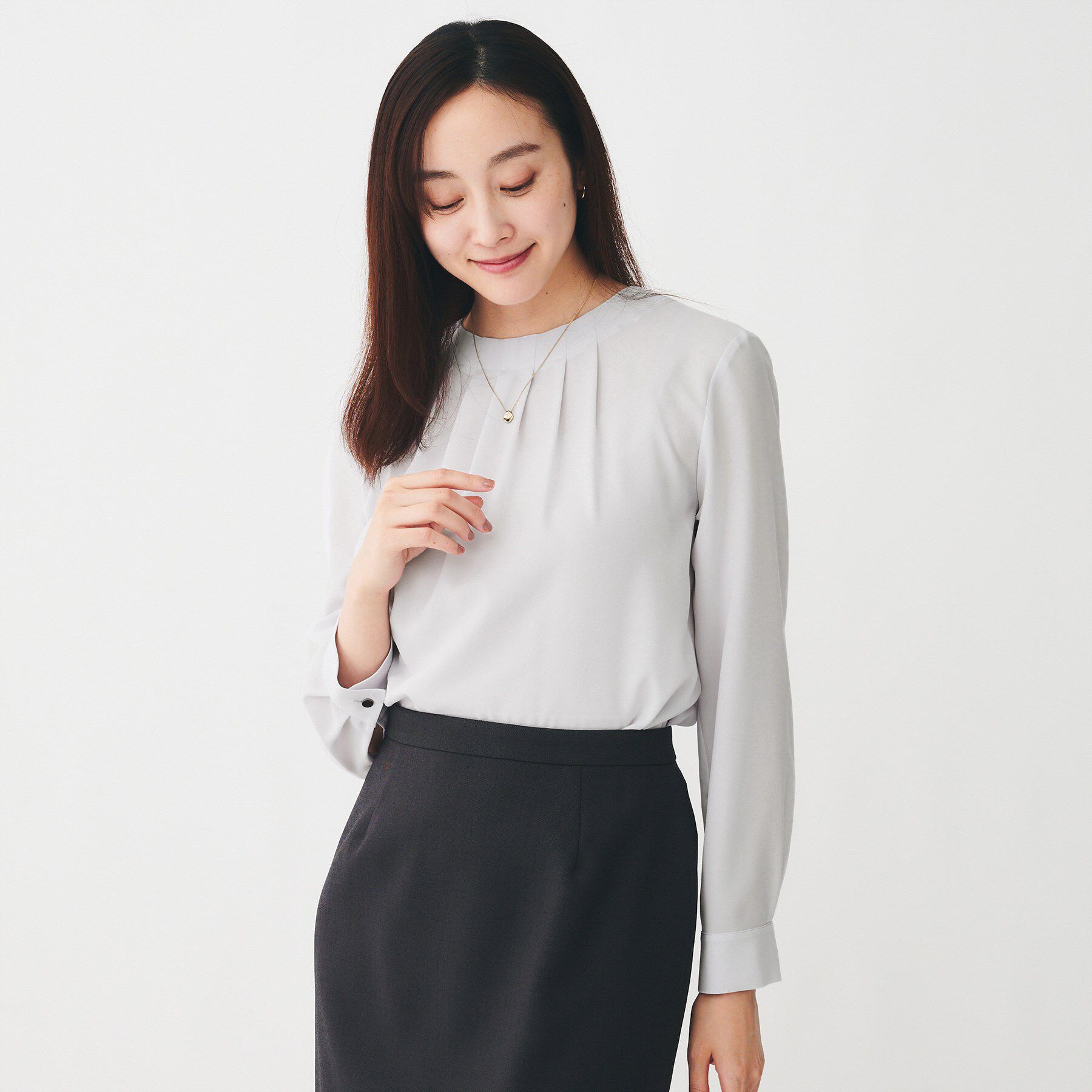 UNTITLED「【洗える/フォーマル/スーツインナー】タックブラウス」|シャツ・ブラウス|