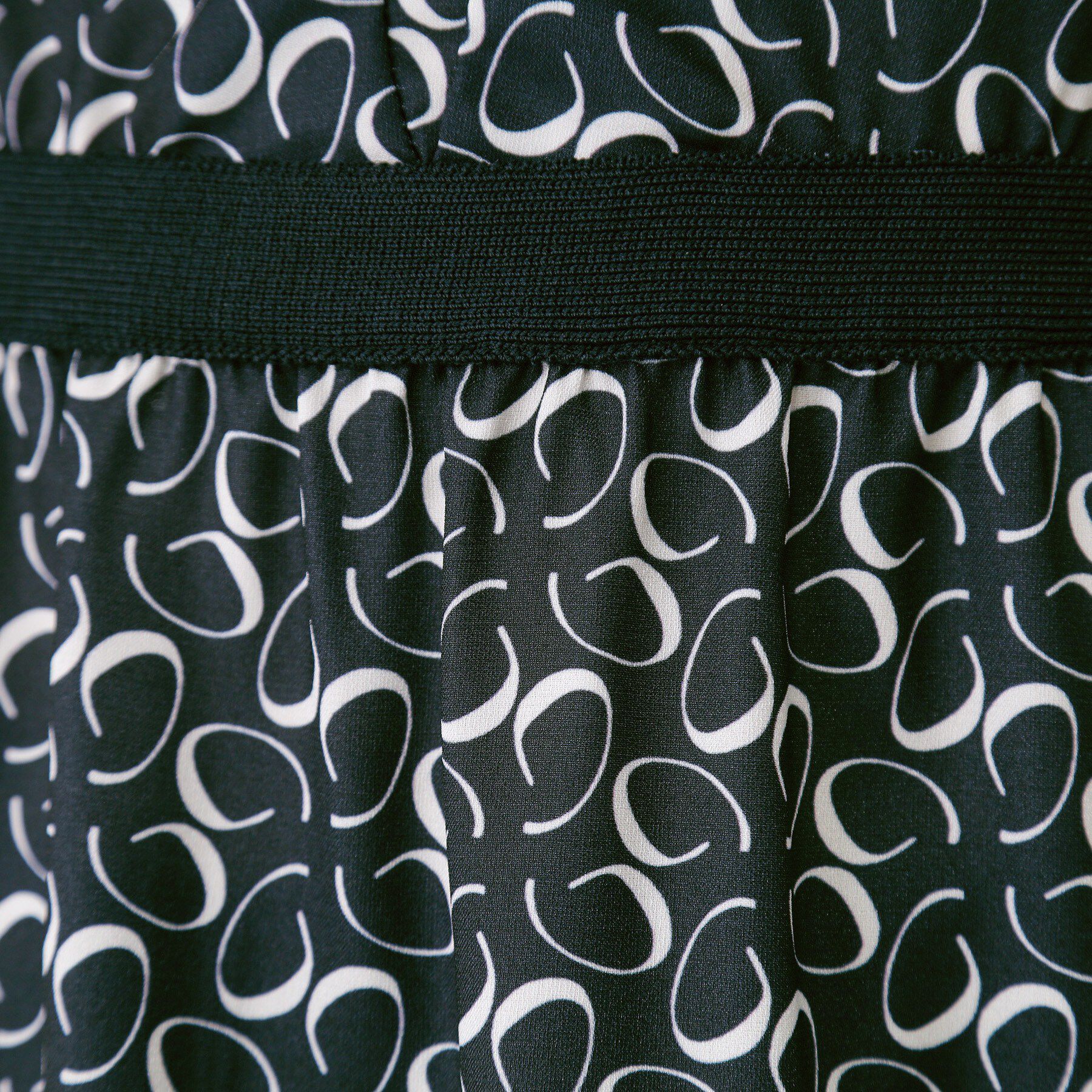 COUP DE CHANCE「【手洗い可】幾何柄プリントワンピース」|ワンピース|