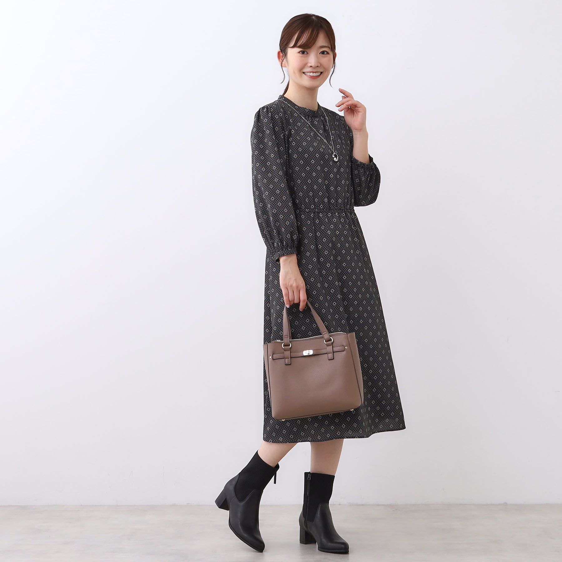 Reflect「【きちんと見え／通勤／セレモニーにおすすめ◎】ドット&times;ダイヤ柄ワンピース」|ワンピース|