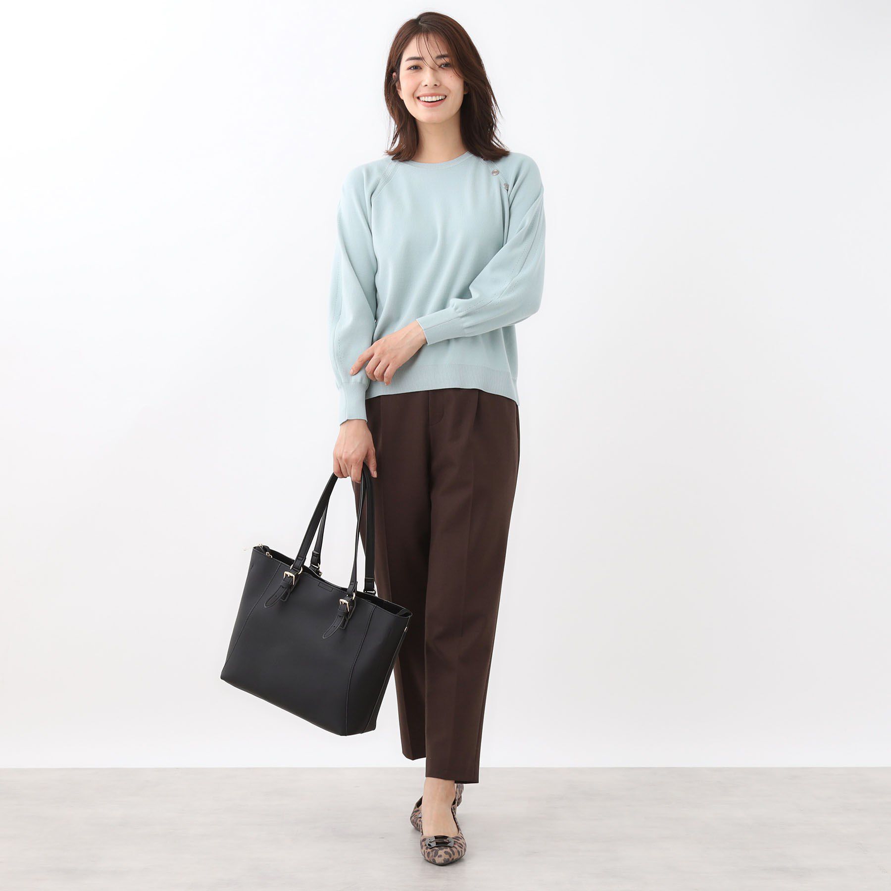 Reflect「【腰周りすっきり◎】センタープレス入りテーパードパンツ」|その他|