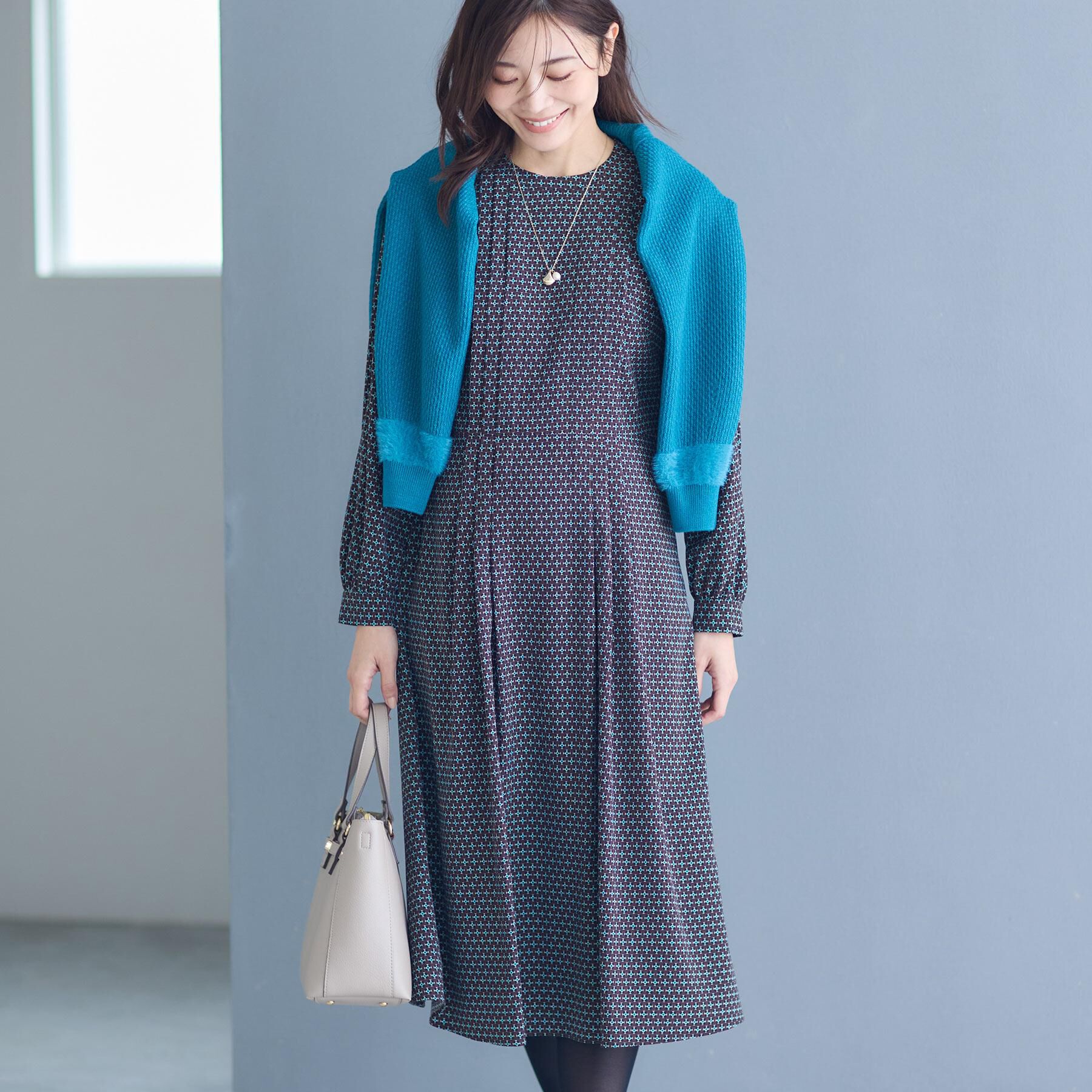 Reflect「【通勤にもお出かけにも◎】ジオメプリントクラシカルワンピース」|ワンピース|