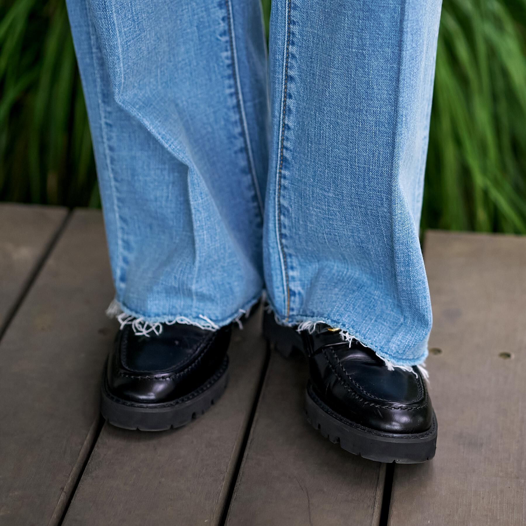 DRESSTERIOR「センタープレスストレートデニム」|デニム|