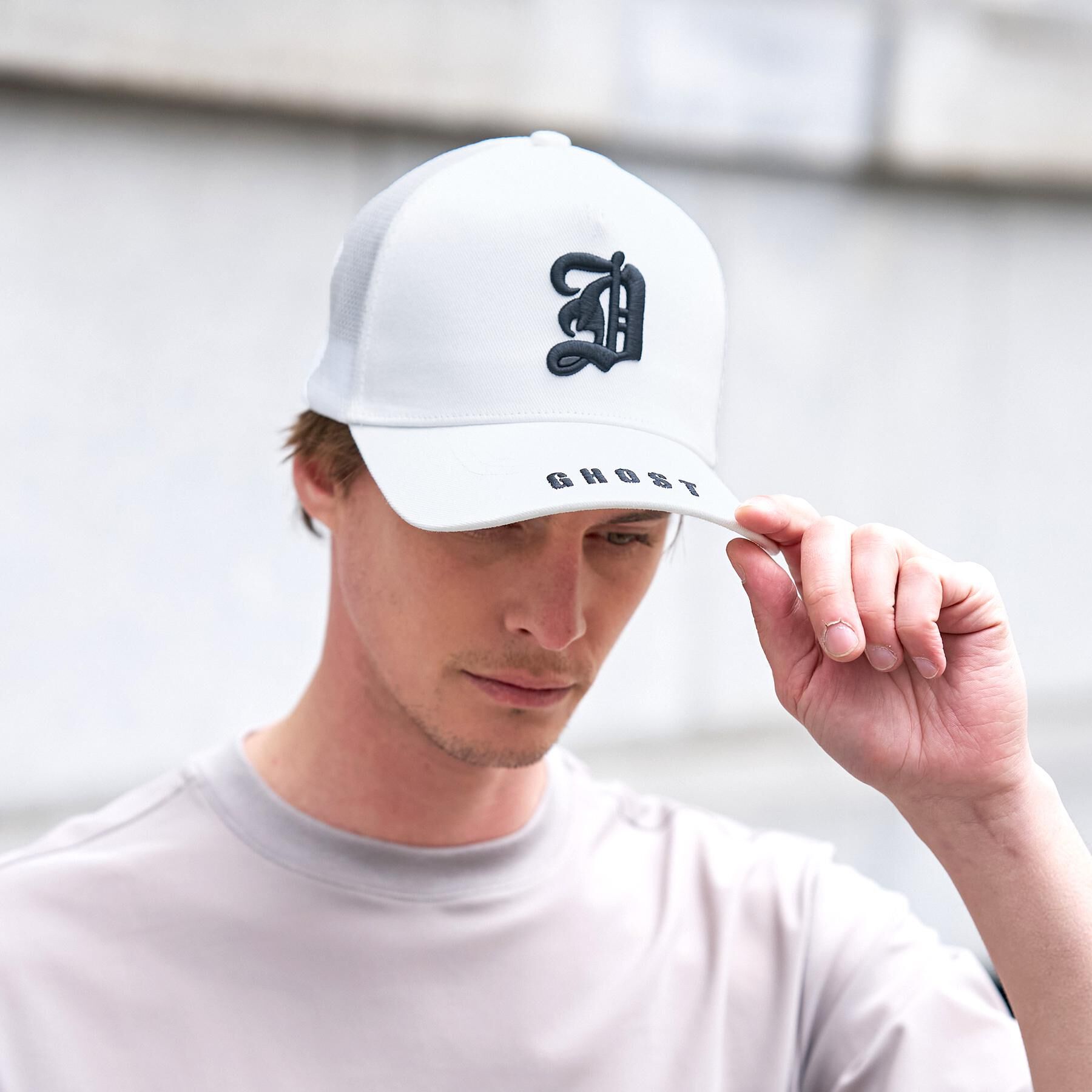 DRESSTERIOR「Dロゴ メッシュキャップ」|キャップ・キャスケット|