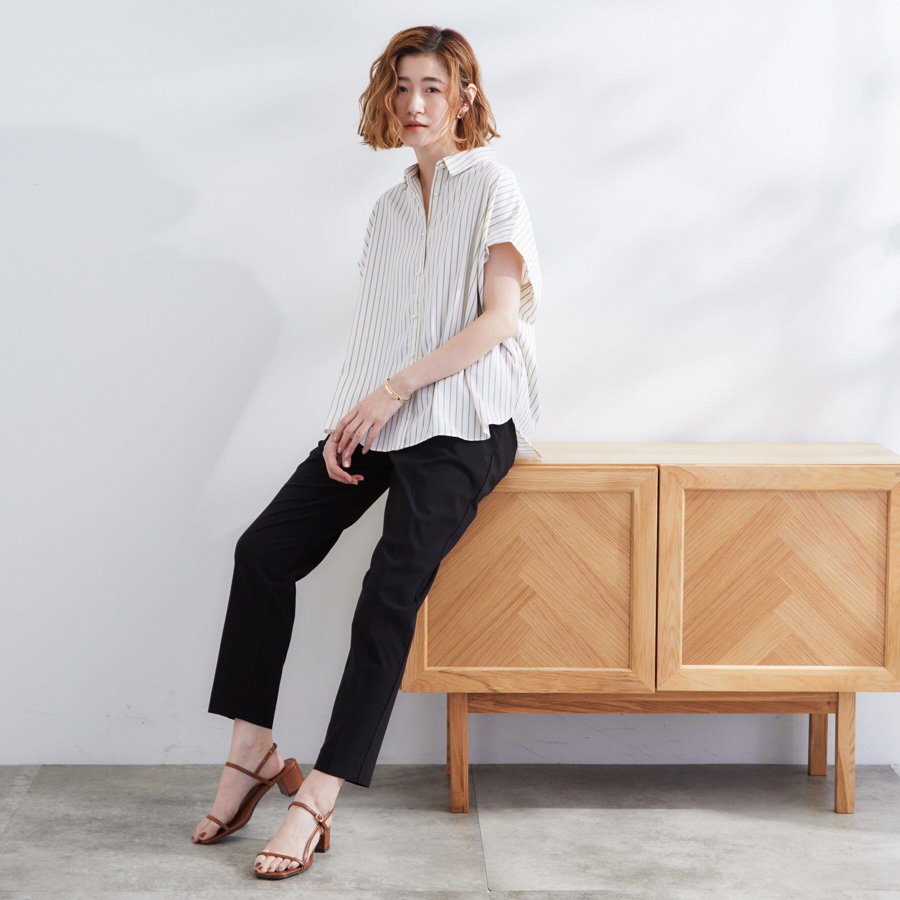 grove「【雑誌掲載】お手入れ楽ちんが嬉しい機能付き！大人のキレイとろみシャツ」|シャツ・ブラウス|