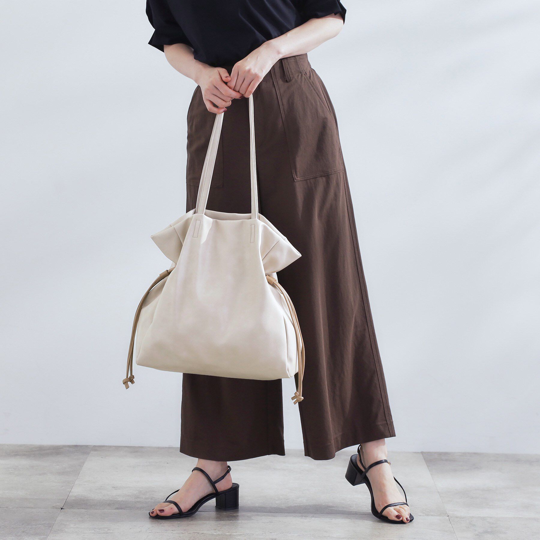 grove「【A4】サイドドロストトート」|トートバッグ|
