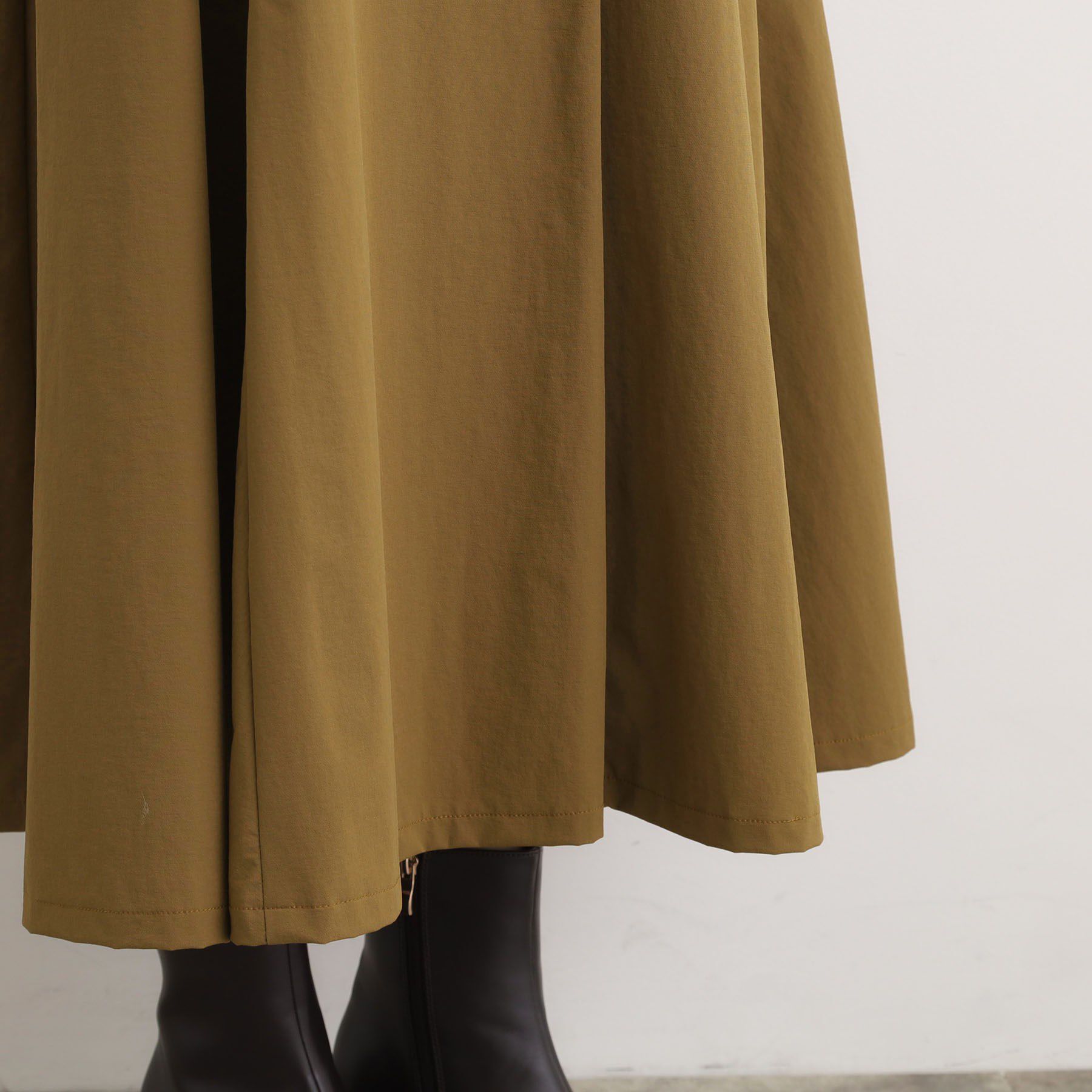 grove「もっちりナイロンストレッチトラペーズスカート」|スカート|