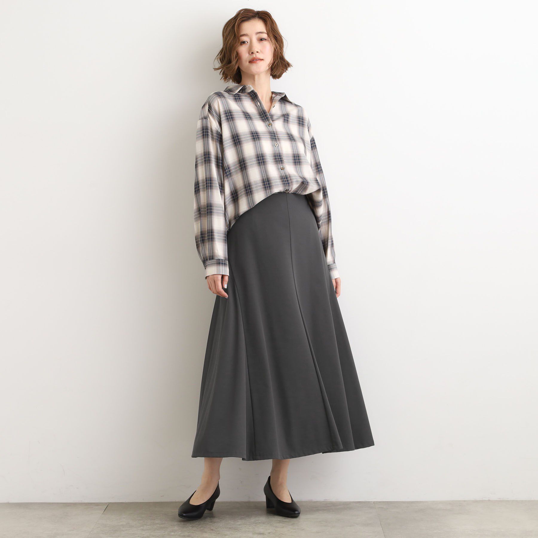 grove「もっちりナイロンストレッチトラペーズスカート」|スカート|