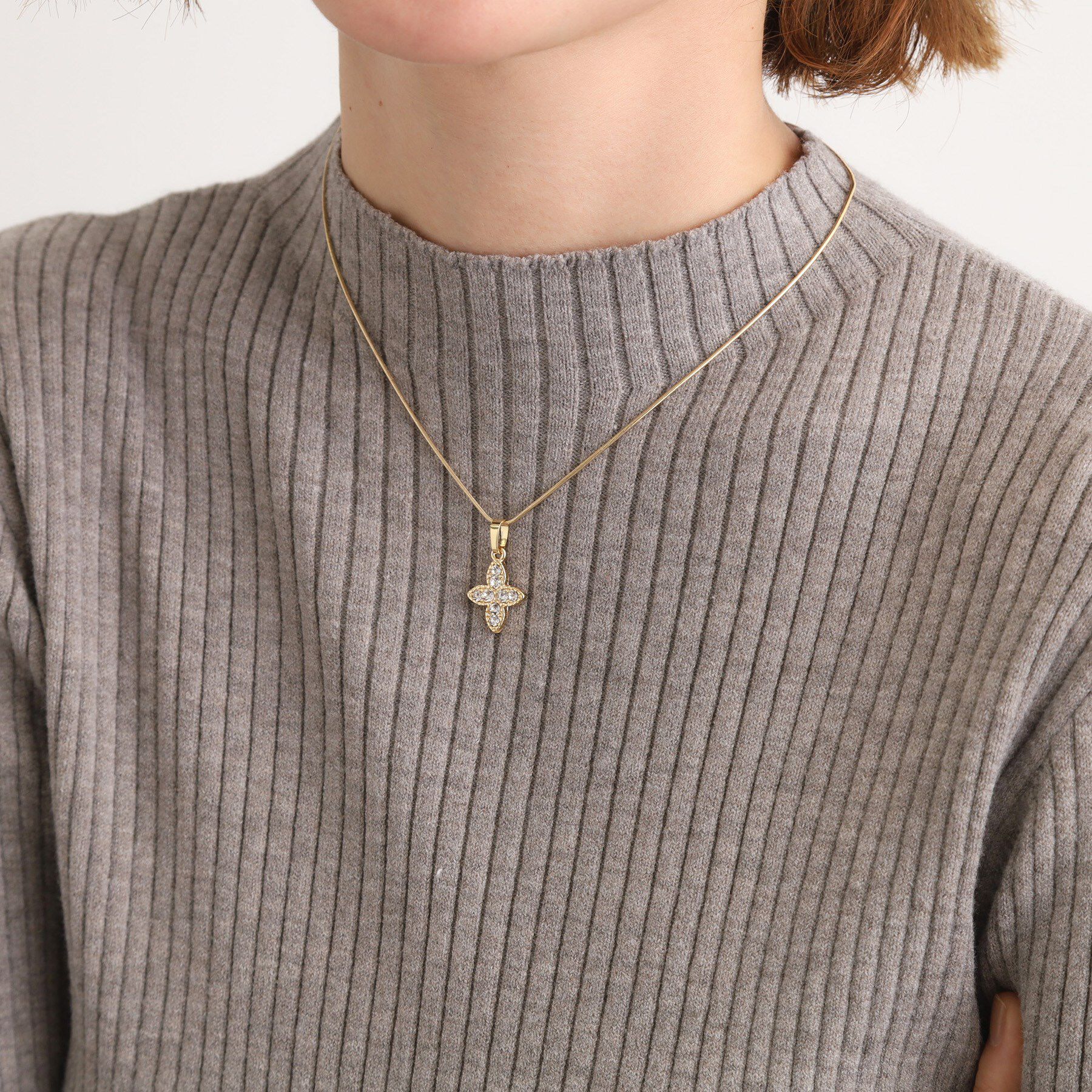 grove「フラワーモチーフショートネックレス」|ネックレス|