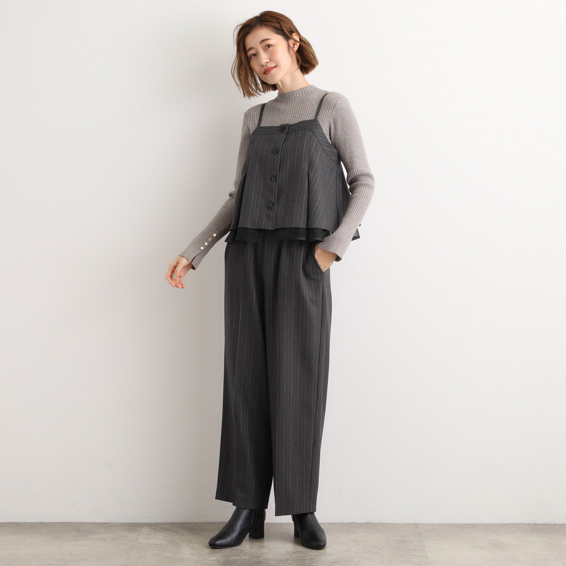 grove「【2点SET/体型カバー】透け感とレイヤードで大人の遊び心を、ビスチェSET UP」|スーツ|