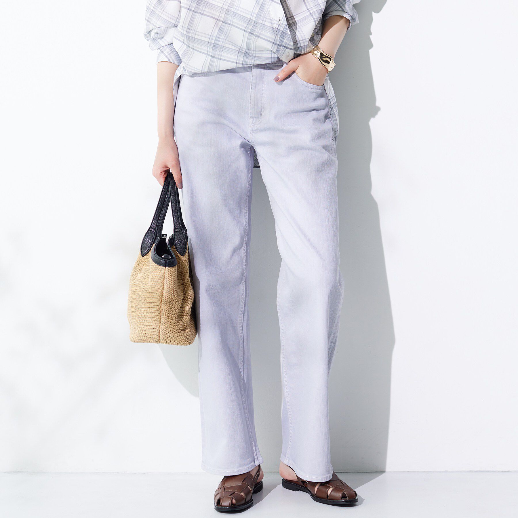 INDIVI「【褒められデニム】ワイドストレート デニムパンツ」|デニム|ライトグレー(011