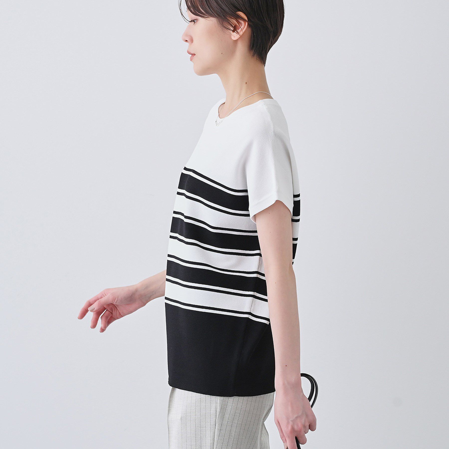 INDIVI「新色登場！【洗える／清涼感】レーヨンストレッチ フレンチスリーブニット」|ニット・セーター|