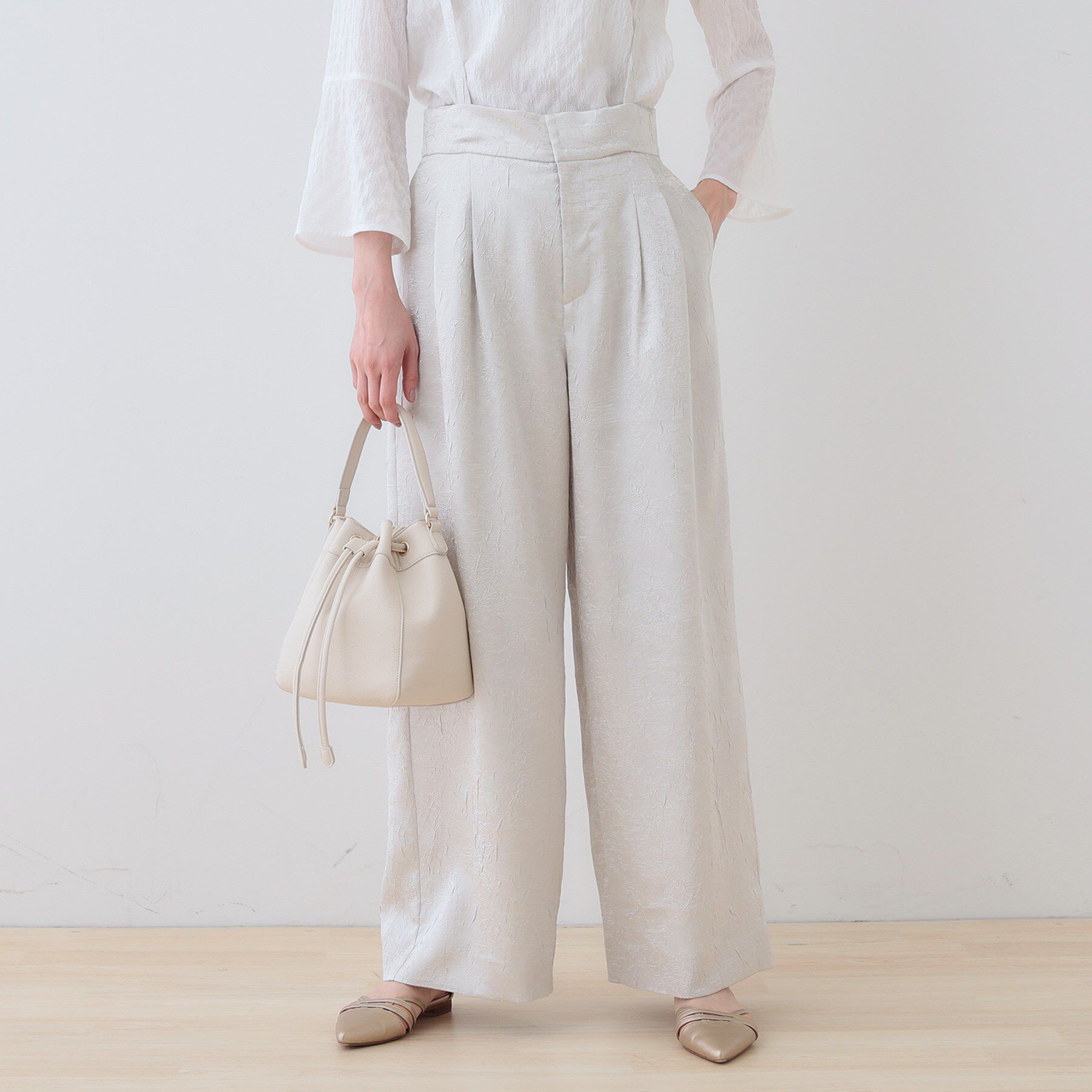 INDIVI「【サスペンダー付き】2WAYクラッシュサテンパンツ」|その他|