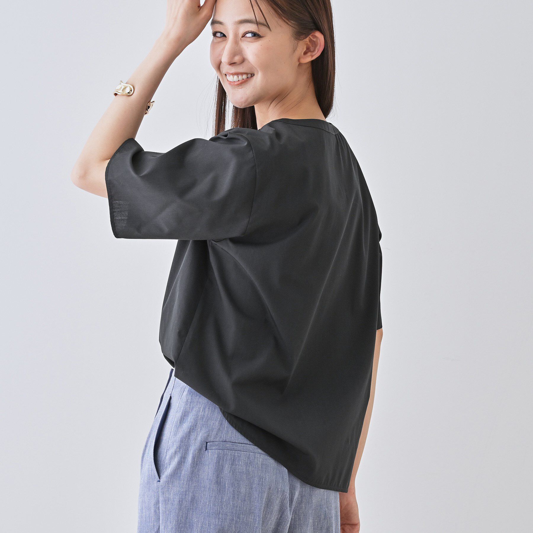 INDIVI「【洗える】胸元タックフリルブラウス」|シャツ・ブラウス|