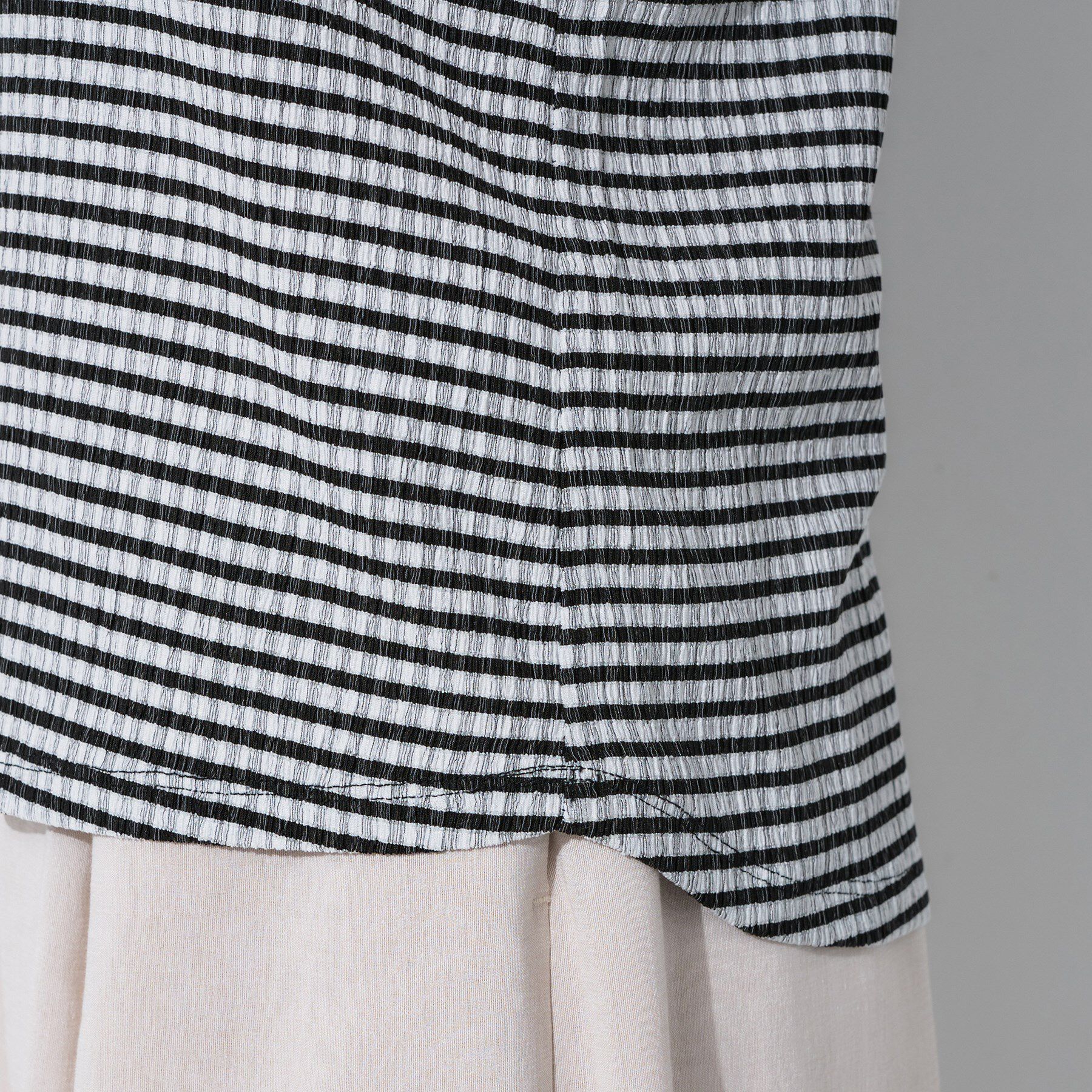 INDIVI「【UVケア／吸汗速乾】凹凸素材ねじり袖トップス」|Tシャツ・カットソー|