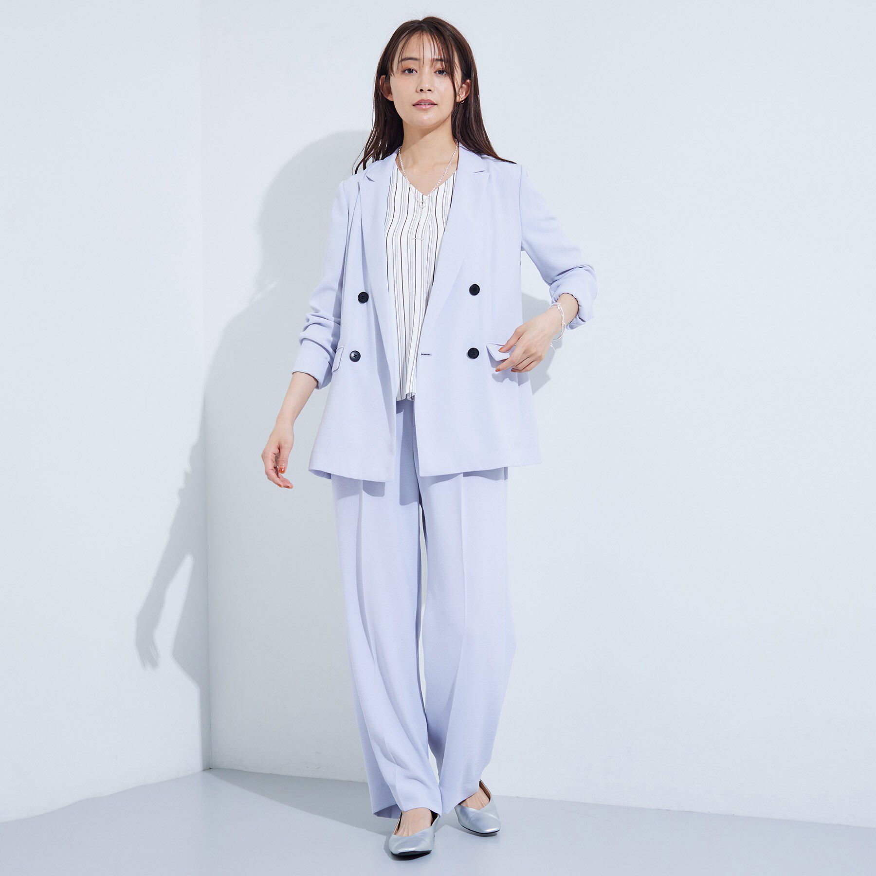 INDIVI「【洗える／通勤】無地＆マルチストライプ柄Vネックブラウス」|シャツ・ブラウス|