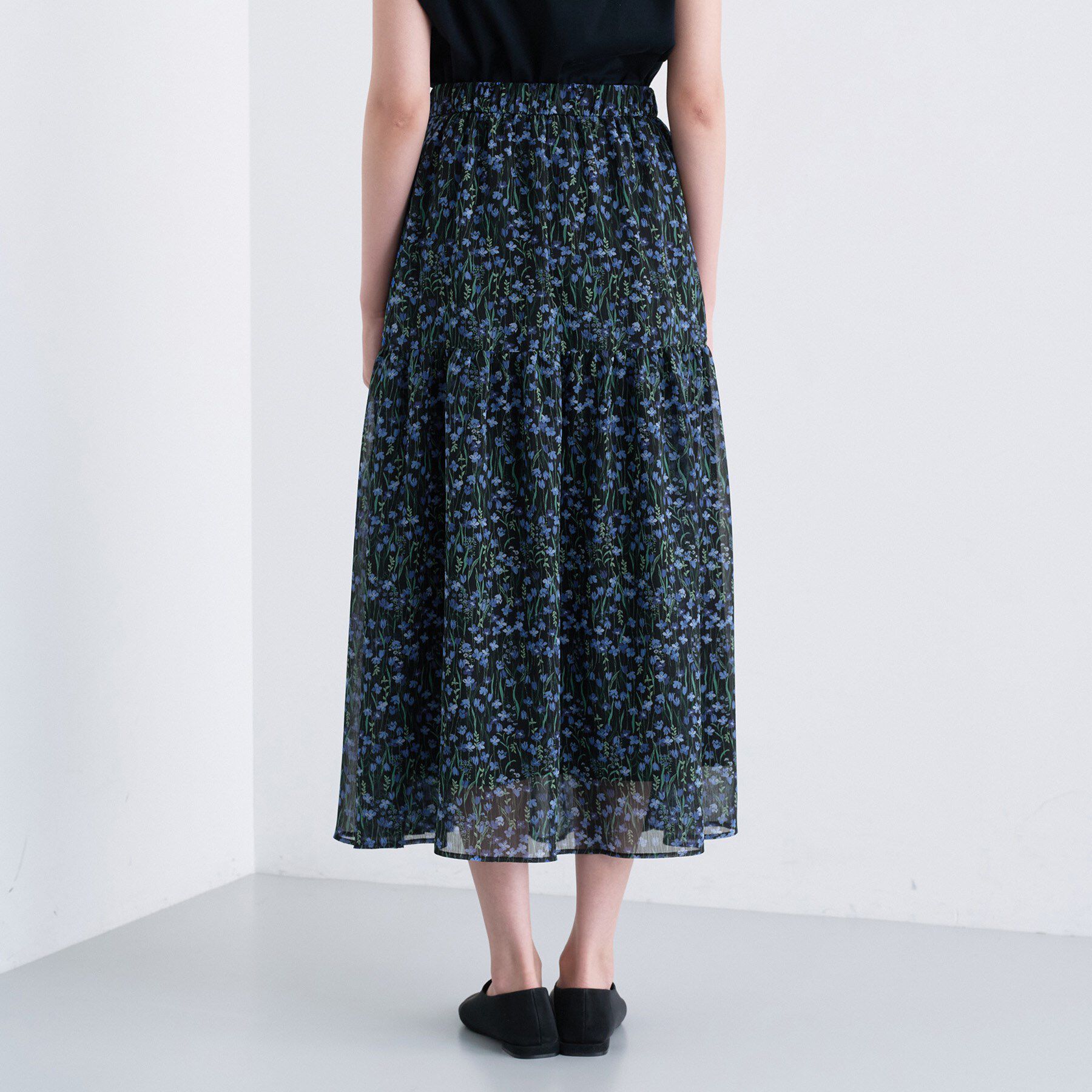 INDIVI「【秋映え柄/セットアップ可能】フラワーシフォンスカート」|スカート|