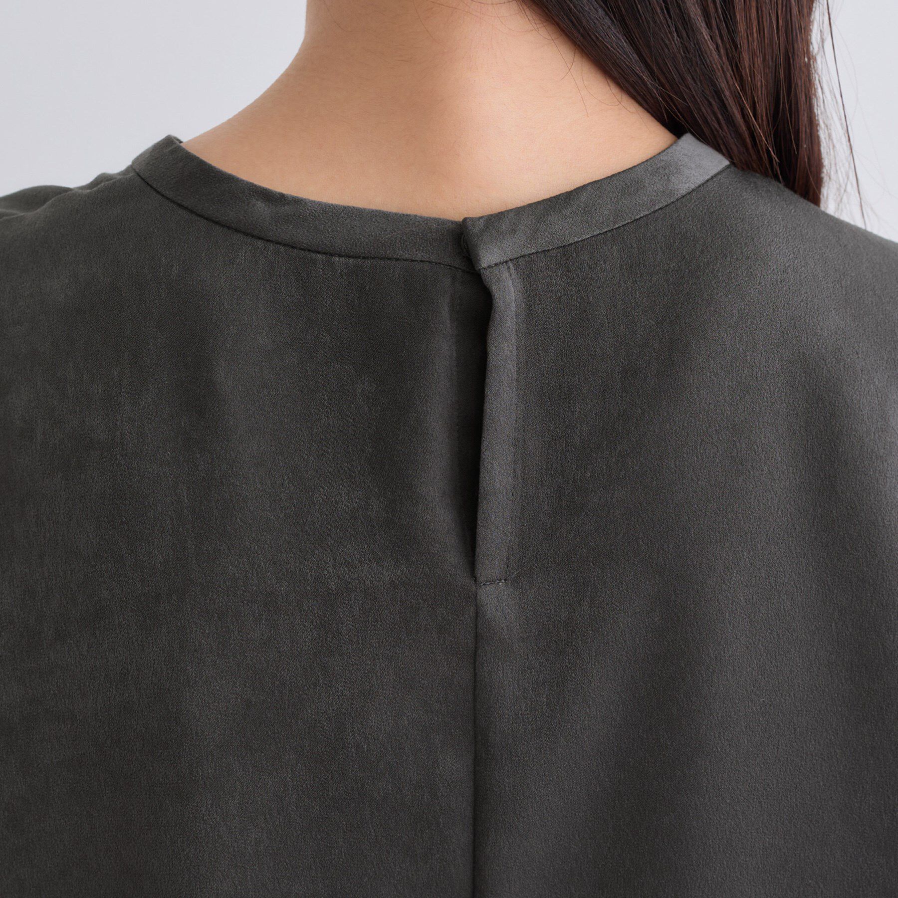 INDIVI「【セットアップ可能】スエード調サテンブラウス」|シャツ・ブラウス|