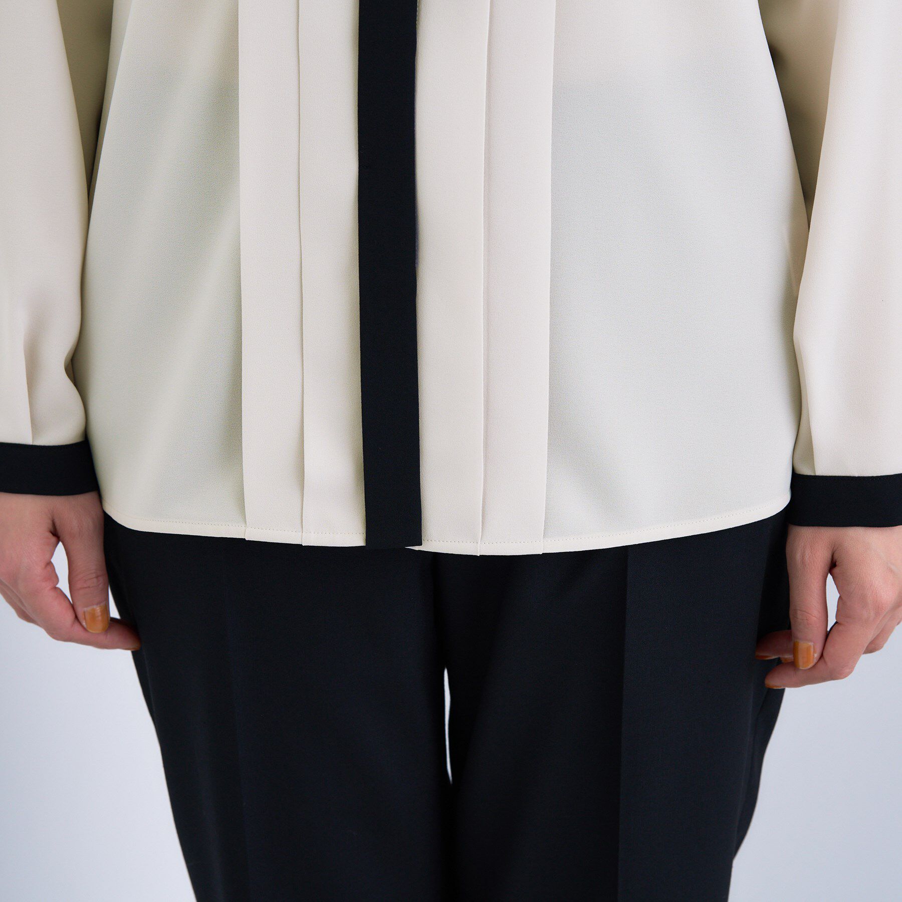 INDIVI「【きれいめ／オフィス／セレモニー】2WAYリボンタイブラウス」|シャツ・ブラウス|