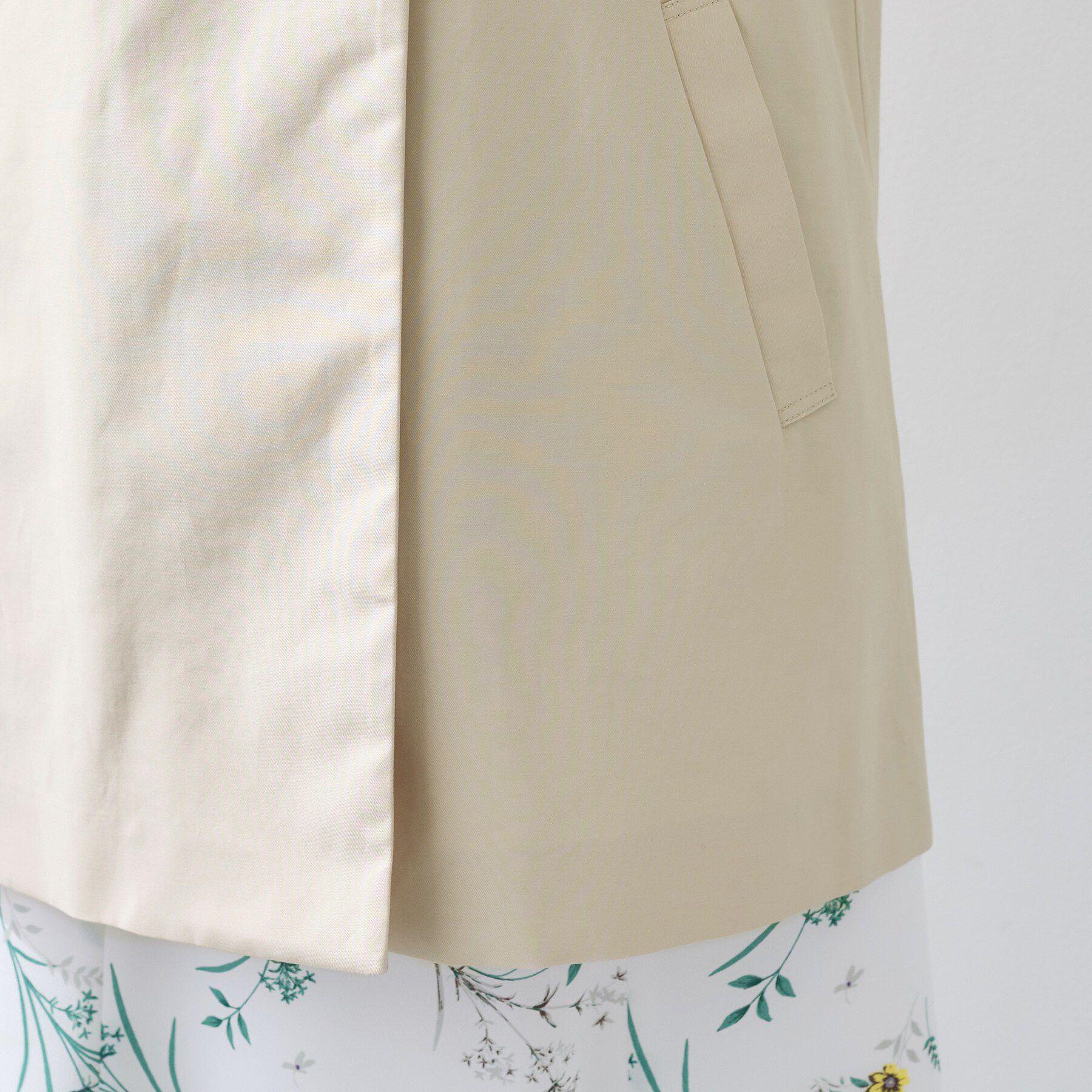 INDIVI「【撥水/軽量】ミドル丈 ミニマルトレンチコート」|トレンチコート|