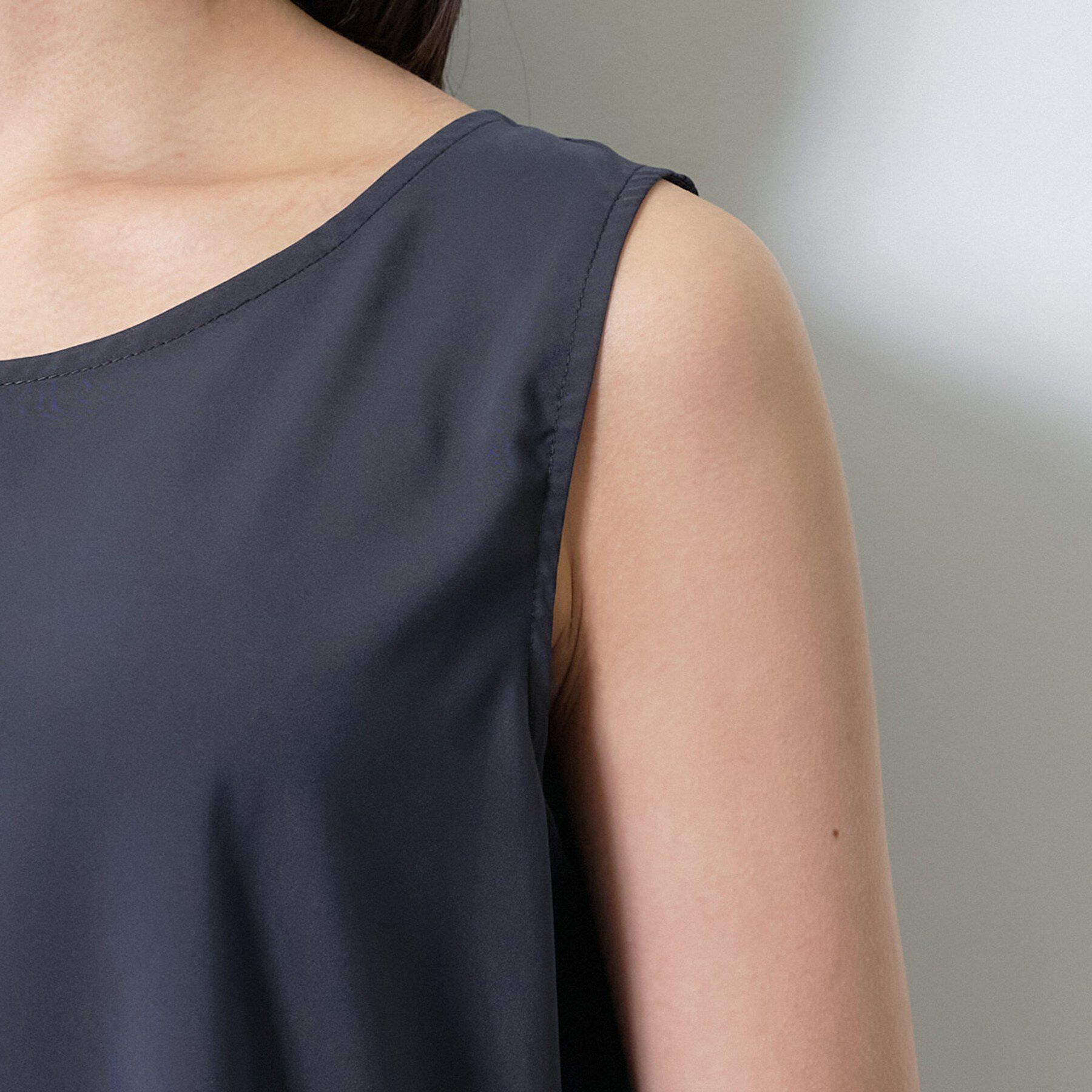 INDIVI「【洗える】無地＆チェーン柄 ギャザートップス」|シャツ・ブラウス|