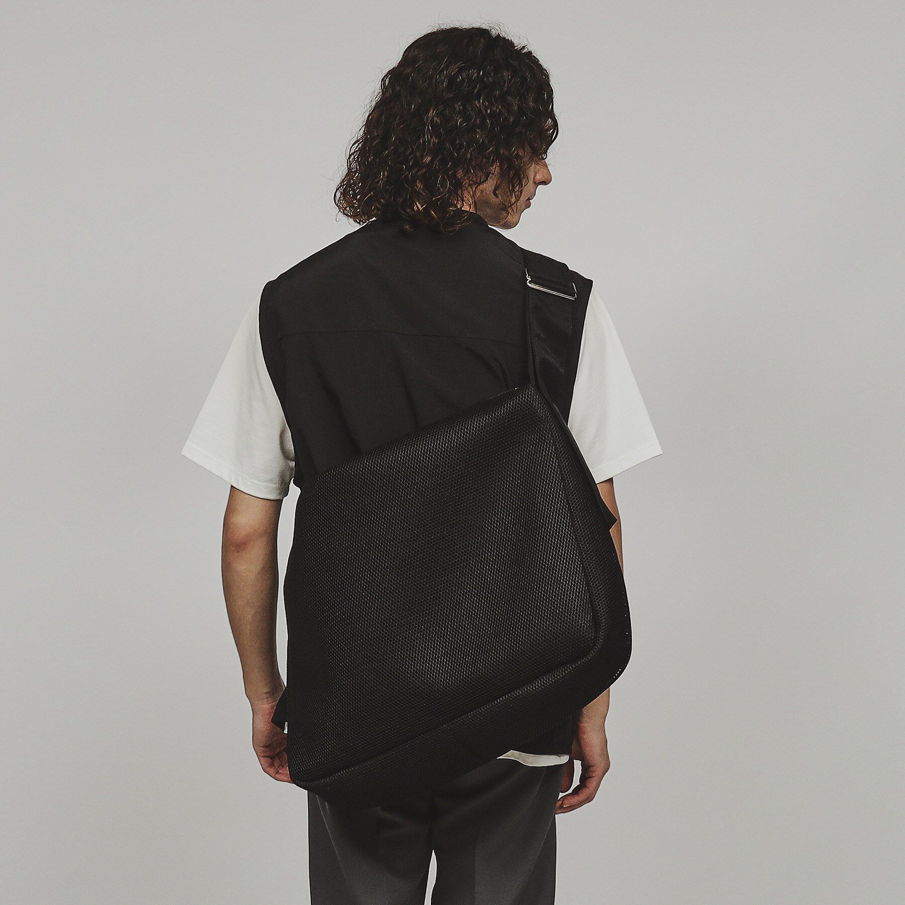 tk.TAKEO KIKUCHI「ビッグショルダーバッグ」|ショルダー・メッセンジャー|