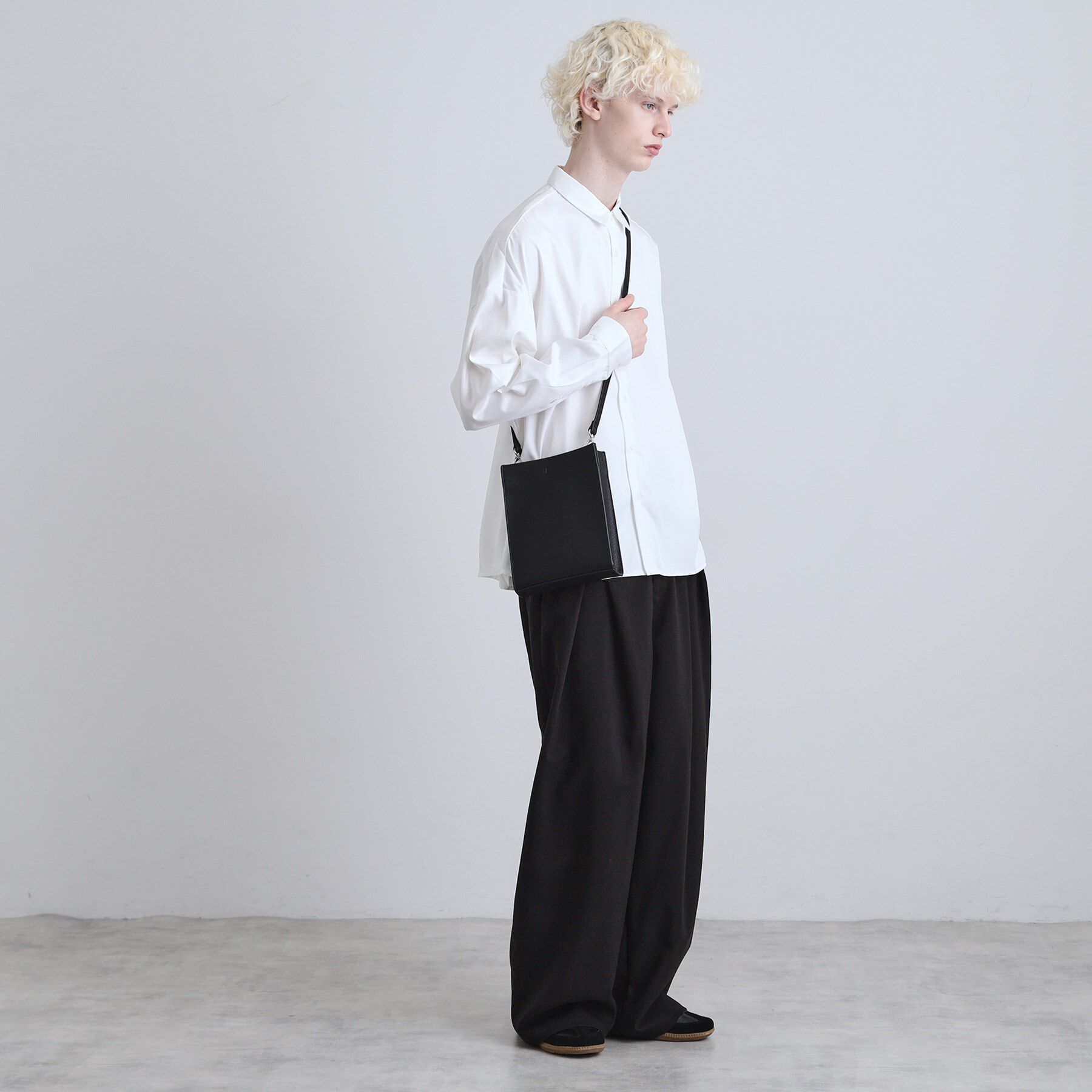 tk.TAKEO KIKUCHI「スクエアボックスショルダーバッグ（ユニセックスアイテム）」|ショルダー・メッセンジャー|