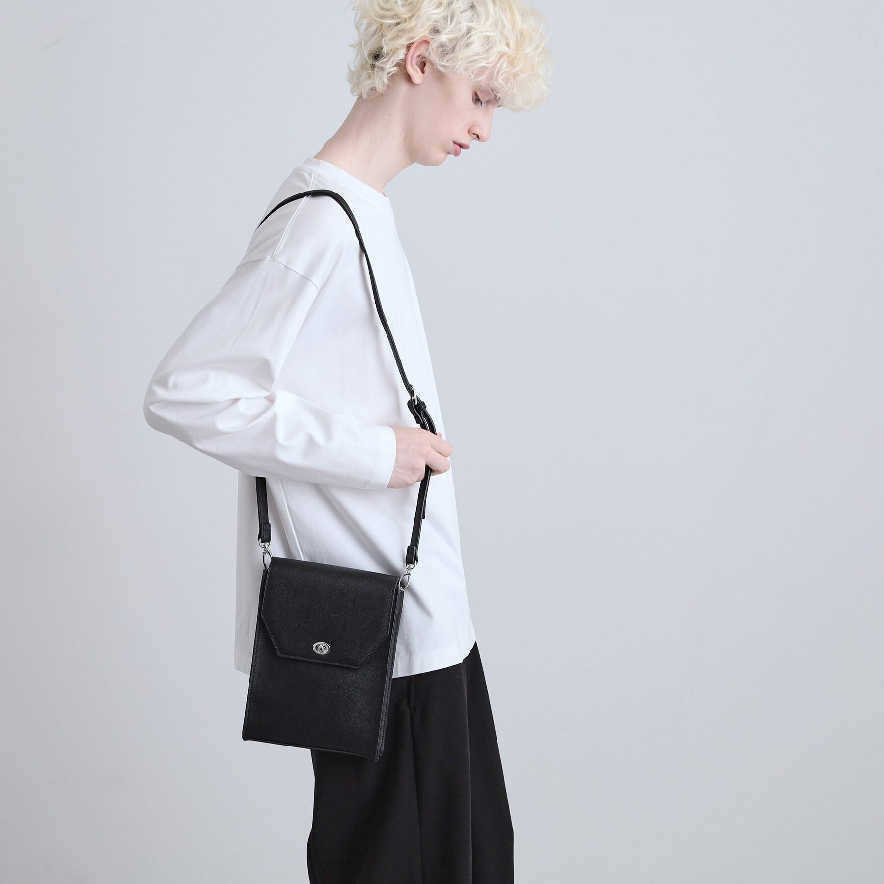 tk.TAKEO KIKUCHI「スクエアボックスショルダーバッグ（ユニセックスアイテム）」|ショルダー・メッセンジャー|グレー(117)