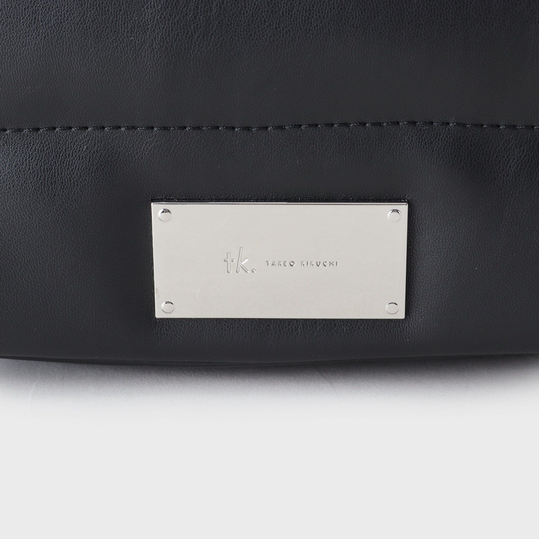 tk.TAKEO KIKUCHI「【パフィーシリーズ】フラップショルダーバッグ」|ショルダー・メッセンジャー|