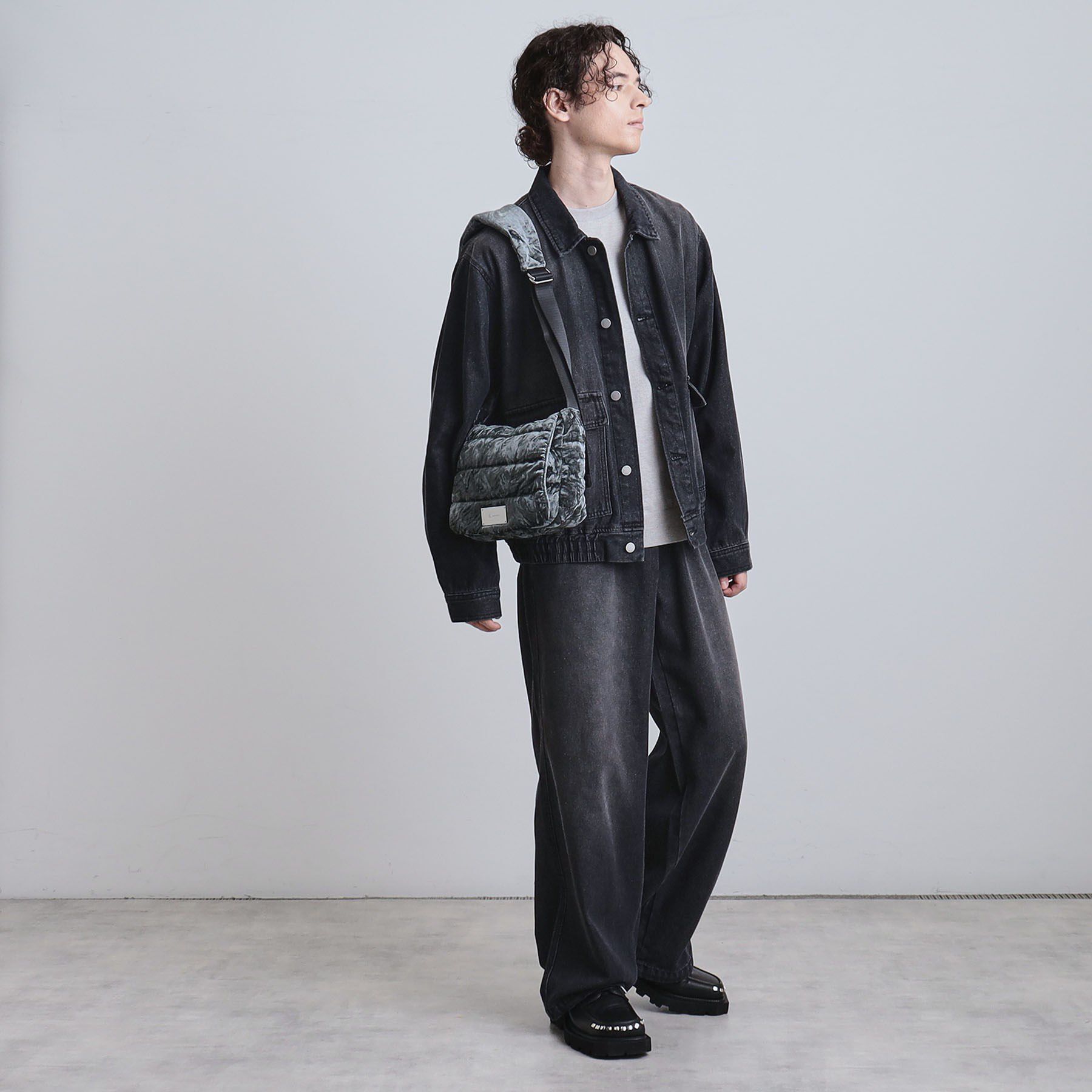 tk.TAKEO KIKUCHI「【パフィーシリーズ】フラップショルダーバッグ」|ショルダー・メッセンジャー|