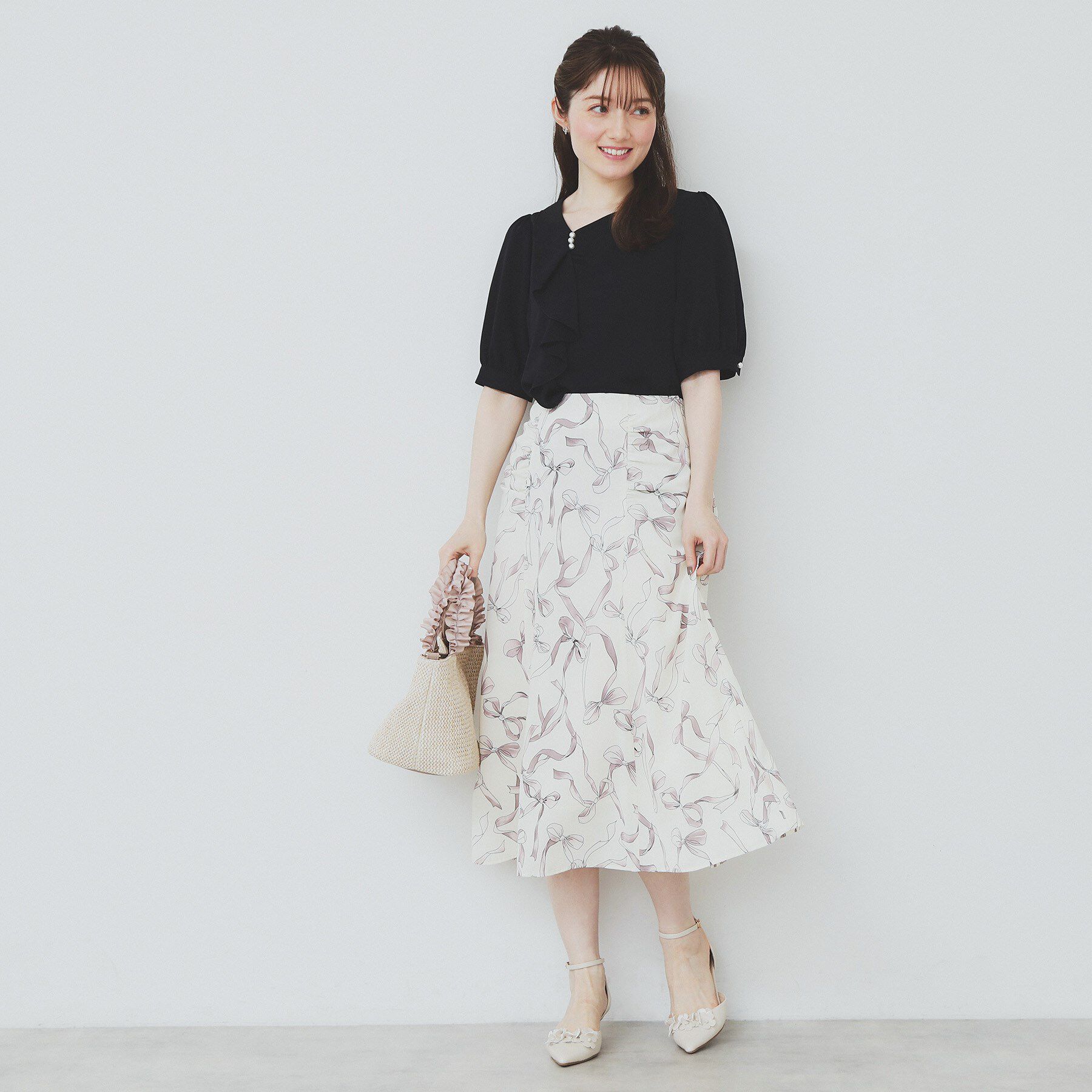 index「アシメフリルパール調ブラウス【洗濯機洗い可/イージーアイロン】」|シャツ・ブラウス|