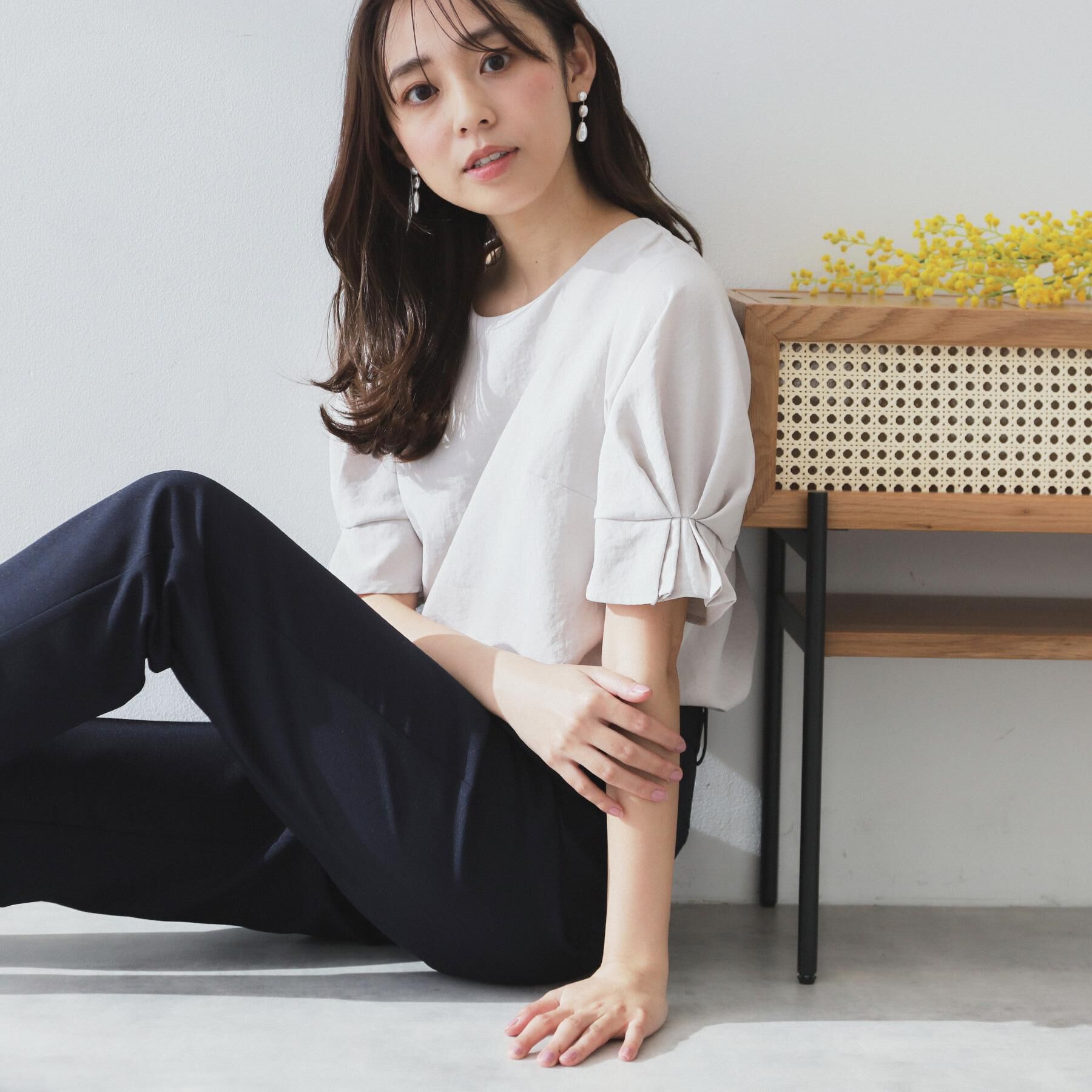 index「《8色展開/XS-LLサイズ》タックパフスリーブブラウス【洗濯機洗い可/吸水速乾/防シワ/抗ピル】」|シャツ・ブラウス|