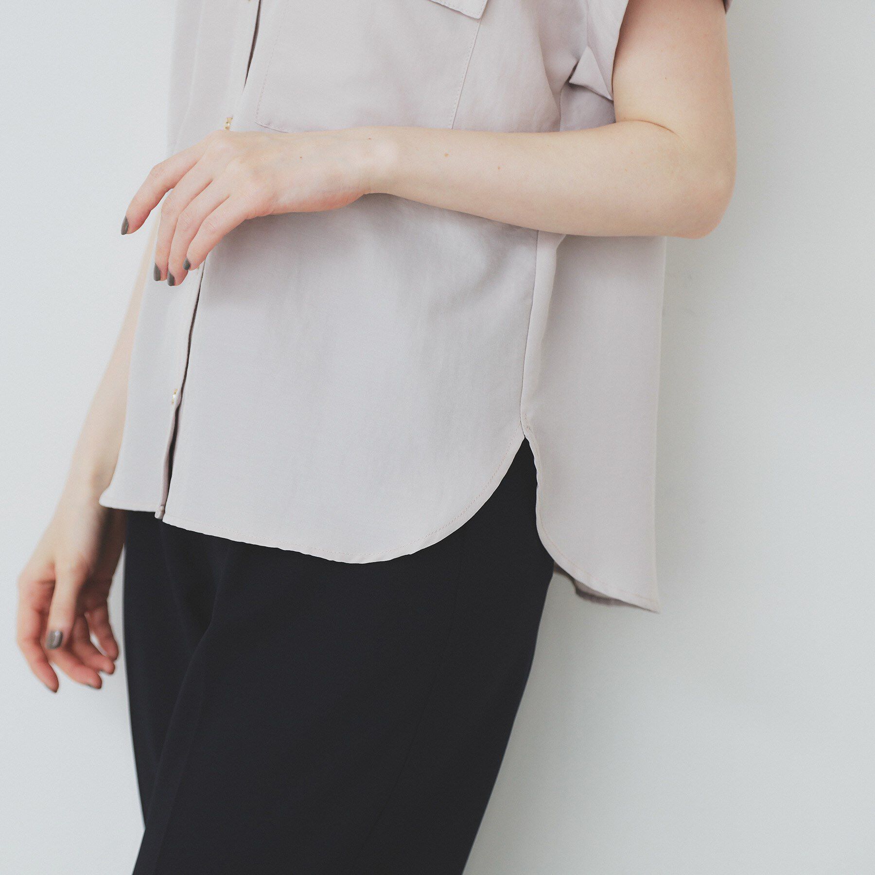 index「ダブルポケットスキッパーブラウス【洗濯機洗い可/イージーアイロン】」|シャツ・ブラウス|