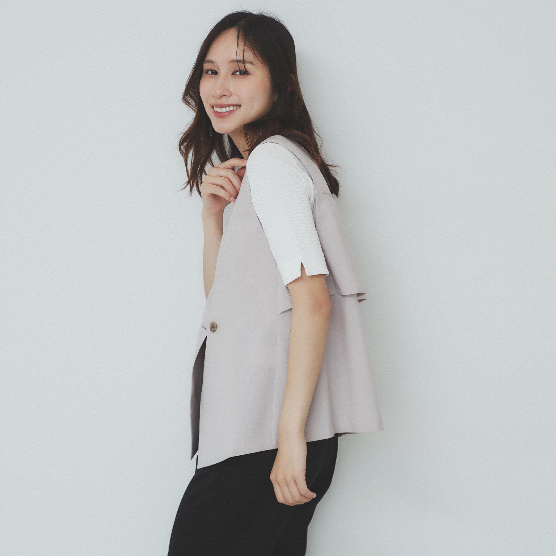 index「バックフリルデザインジレ/セットアップ可【洗濯機洗い可/接触冷感/吸水速乾/ストレッチ】」|ベスト・ジレ|