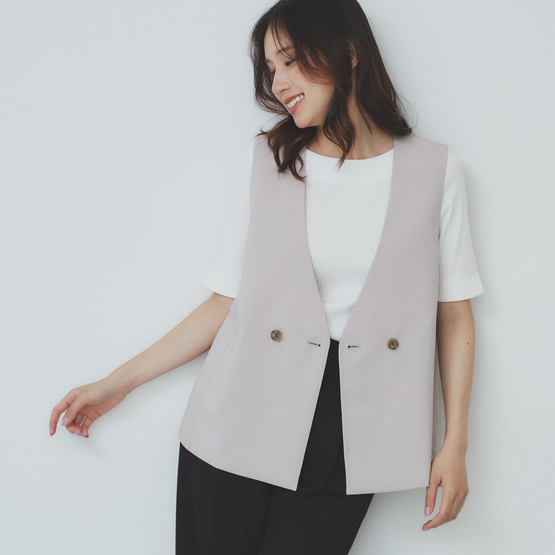 index「バックフリルデザインジレ/セットアップ可【洗濯機洗い可/接触冷感/吸水速乾/ストレッチ】」|ベスト・ジレ|ライトベージュ(05