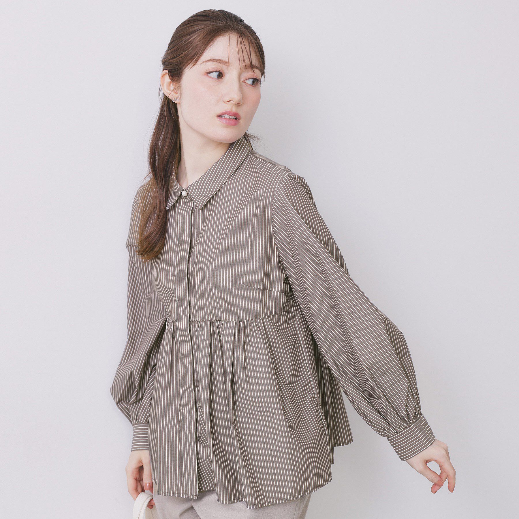 index「ラメストライプ衿付きペプラムブラウス【洗濯機OK/イージーアイロン/防シワ】《6col》」|シャツ・ブラウス|