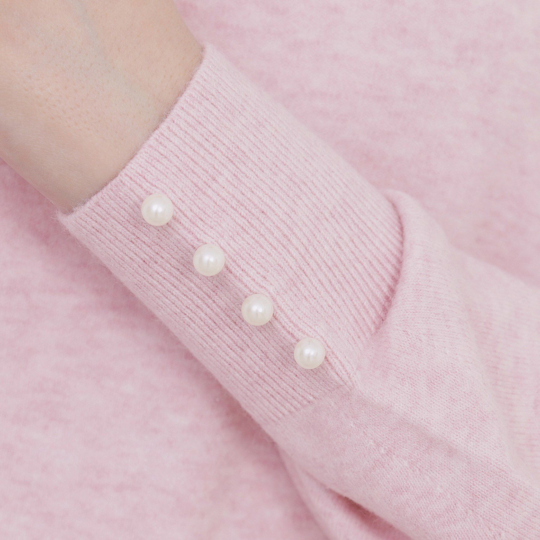 index「ふんわりボトルネックパフスリーブニット【洗濯機OK】」|ニット・セーター|