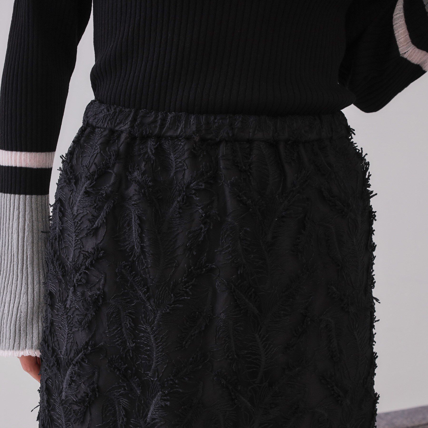 OPAQUE.CLIP「《andGIRL掲載》立体モチーフレースタイトスカート【洗濯機洗い可】」|スカート|